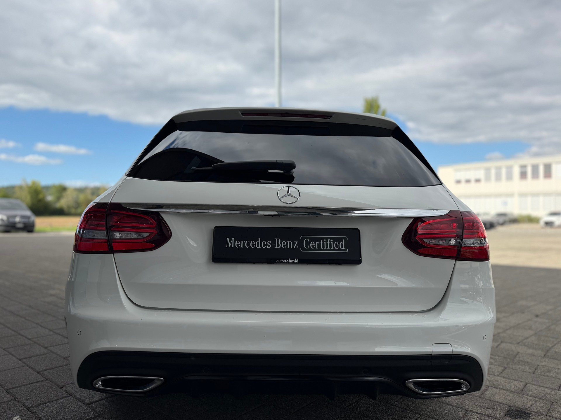 MERCEDES-BENZ C 220 d AMG Line 4Matic 9G-Tronic-image-3