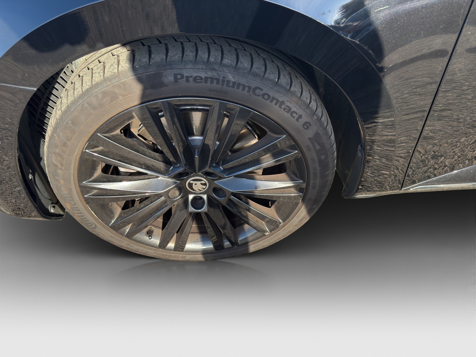 SKODA Superb Combi 2.0 TSI L&K Light 4x4 DSG-image-13