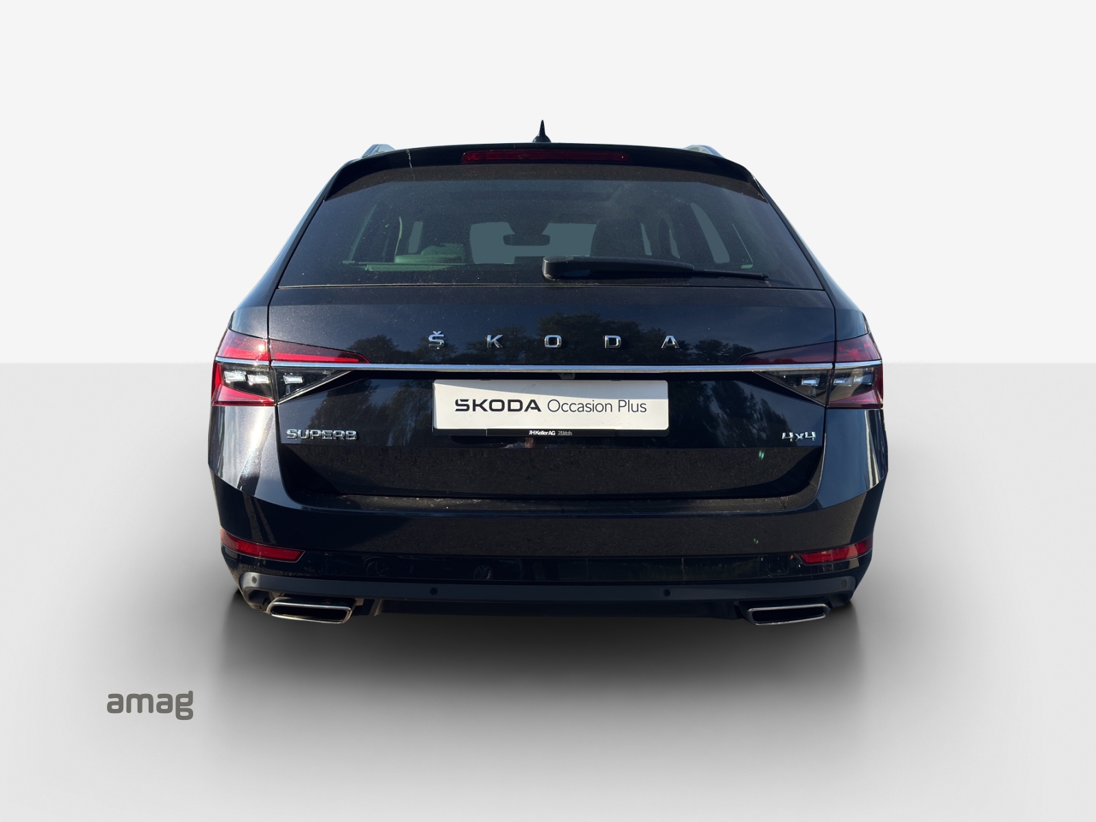 SKODA Superb Combi 2.0 TSI L&K Light 4x4 DSG-image-3