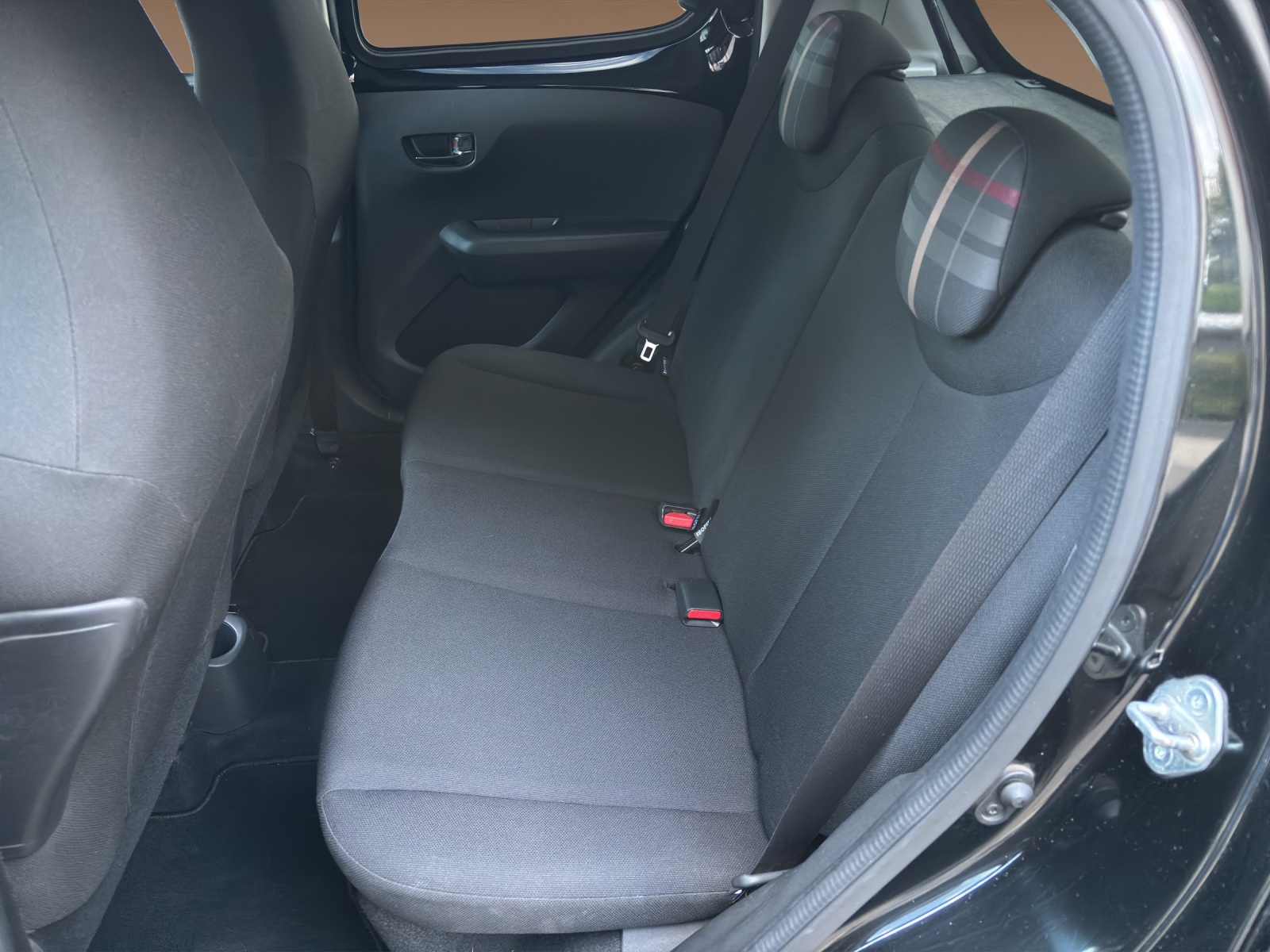 PEUGEOT 108 1.2 VTi Allure-image-10