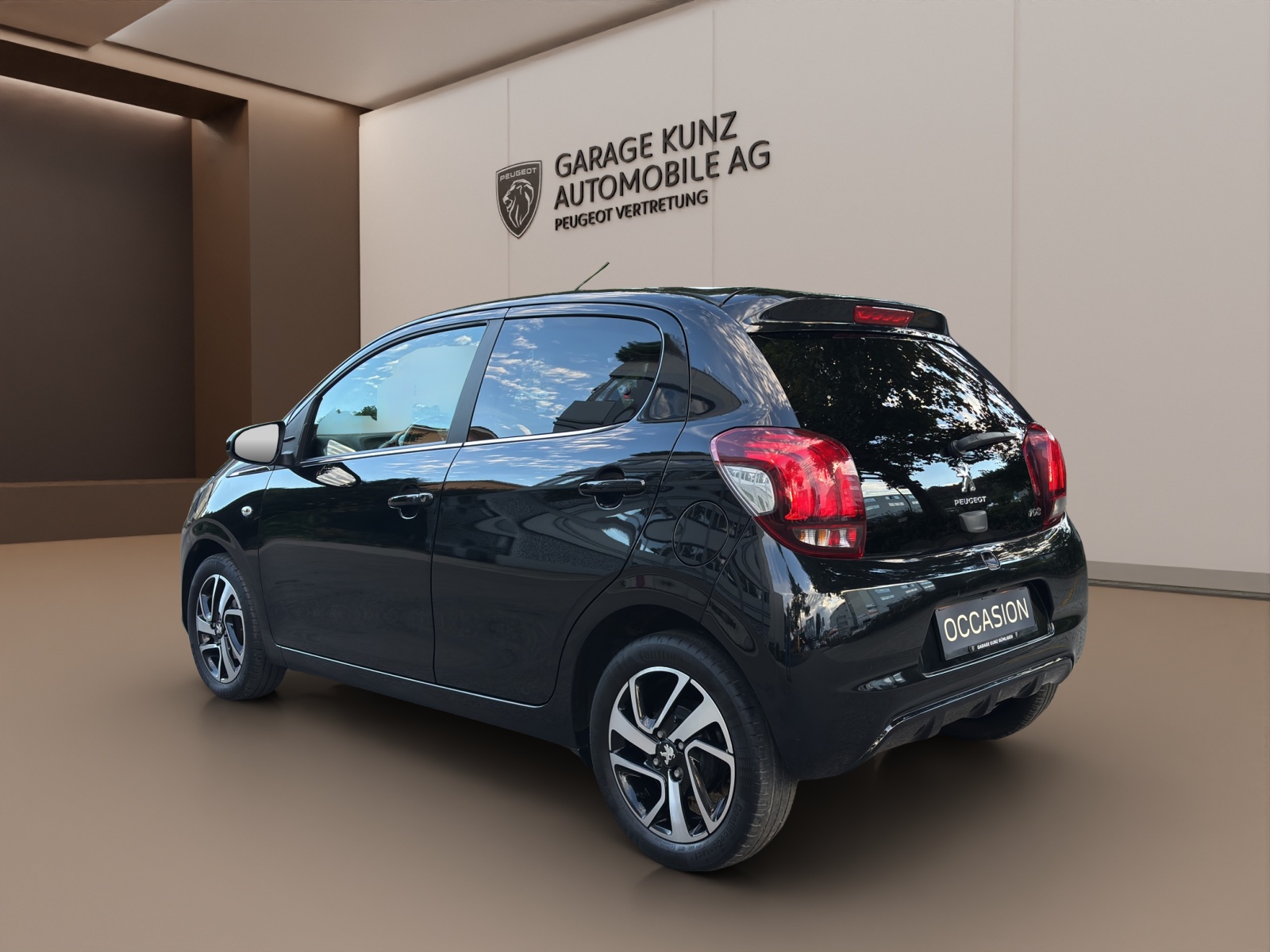 PEUGEOT 108 1.2 VTi Allure-image-2