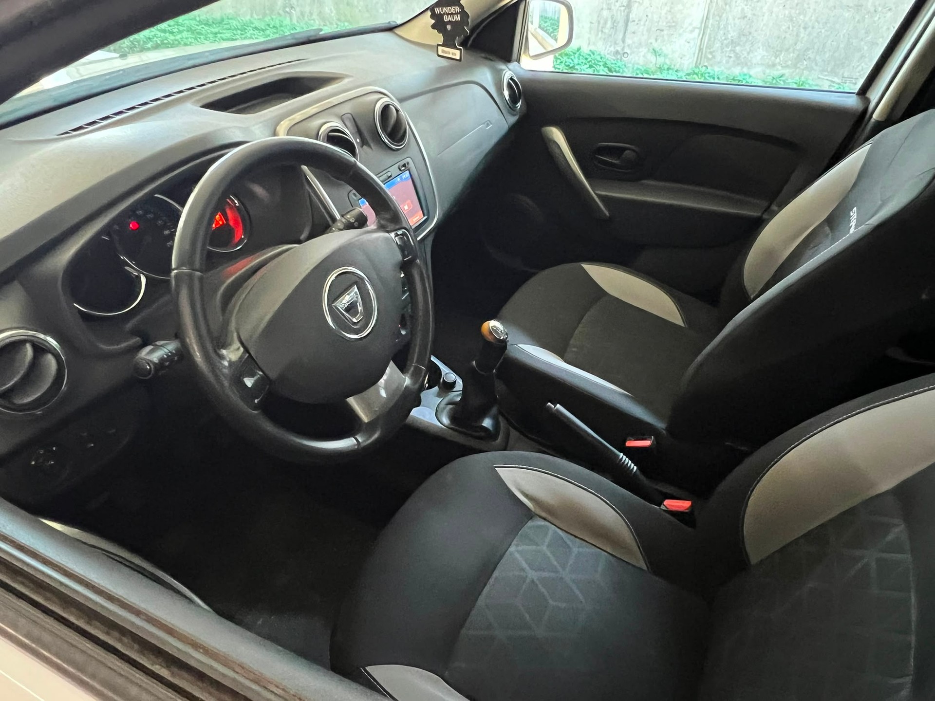 DACIA Sandero Tce 90 Stepway Lauréate-image-9