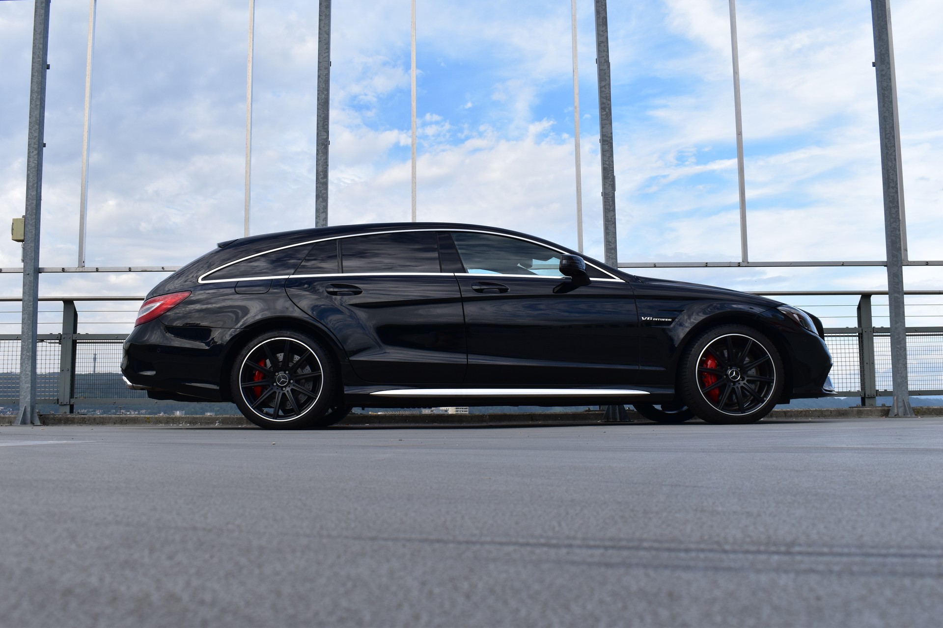 MERCEDES-BENZ CLS SHOOTING BRAKE 63 AMG S 4MATIC SPEEDSHIFT MCT l 585 PS-image-2