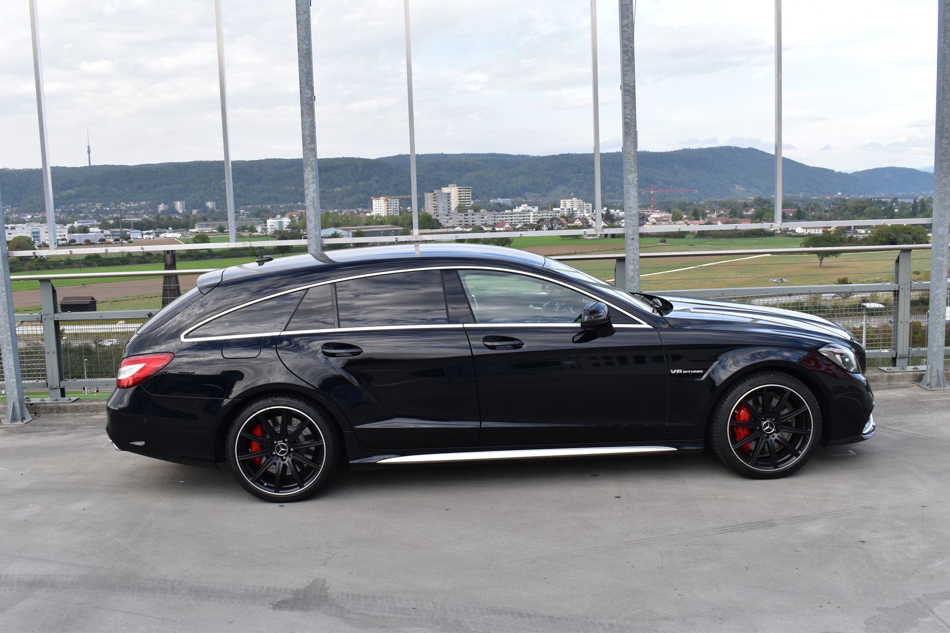 MERCEDES-BENZ CLS SHOOTING BRAKE 63 AMG S 4MATIC SPEEDSHIFT MCT l 585 PS-image-6