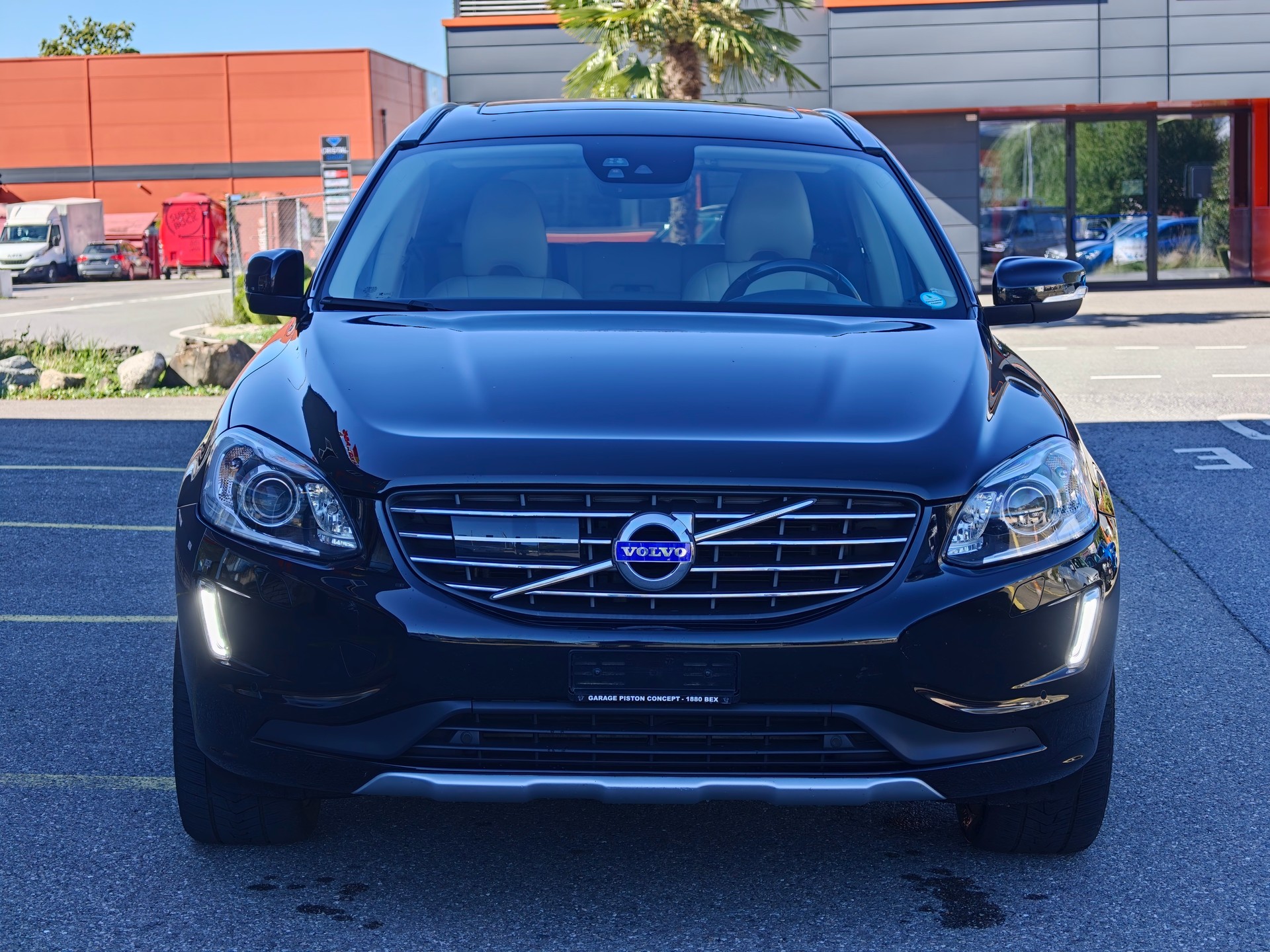 VOLVO XC60 D4 AWD Summum Geartronic-image-0