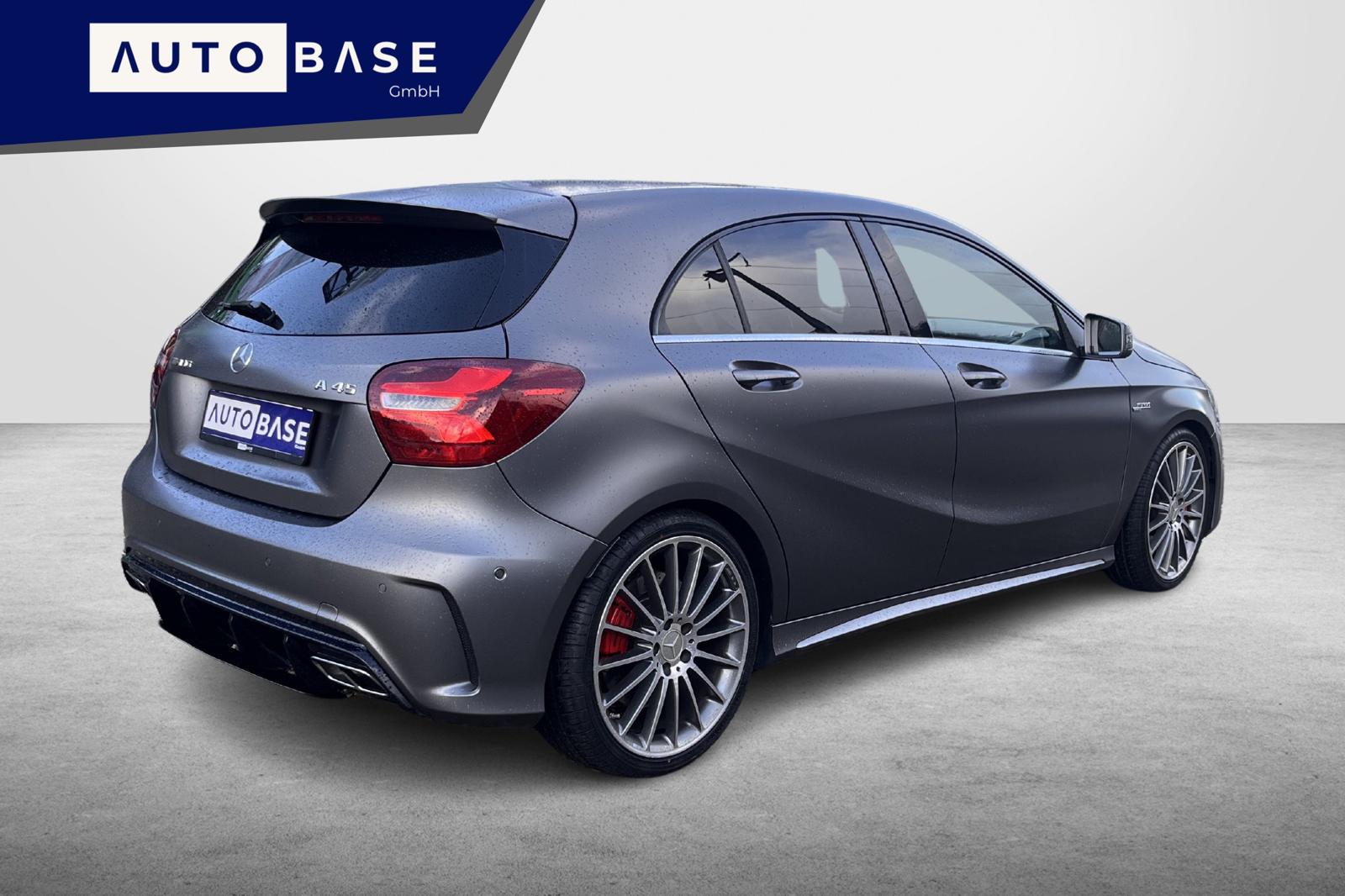 MERCEDES-BENZ A 45 AMG 4Matic Speedshift 7G-DCT-image-4