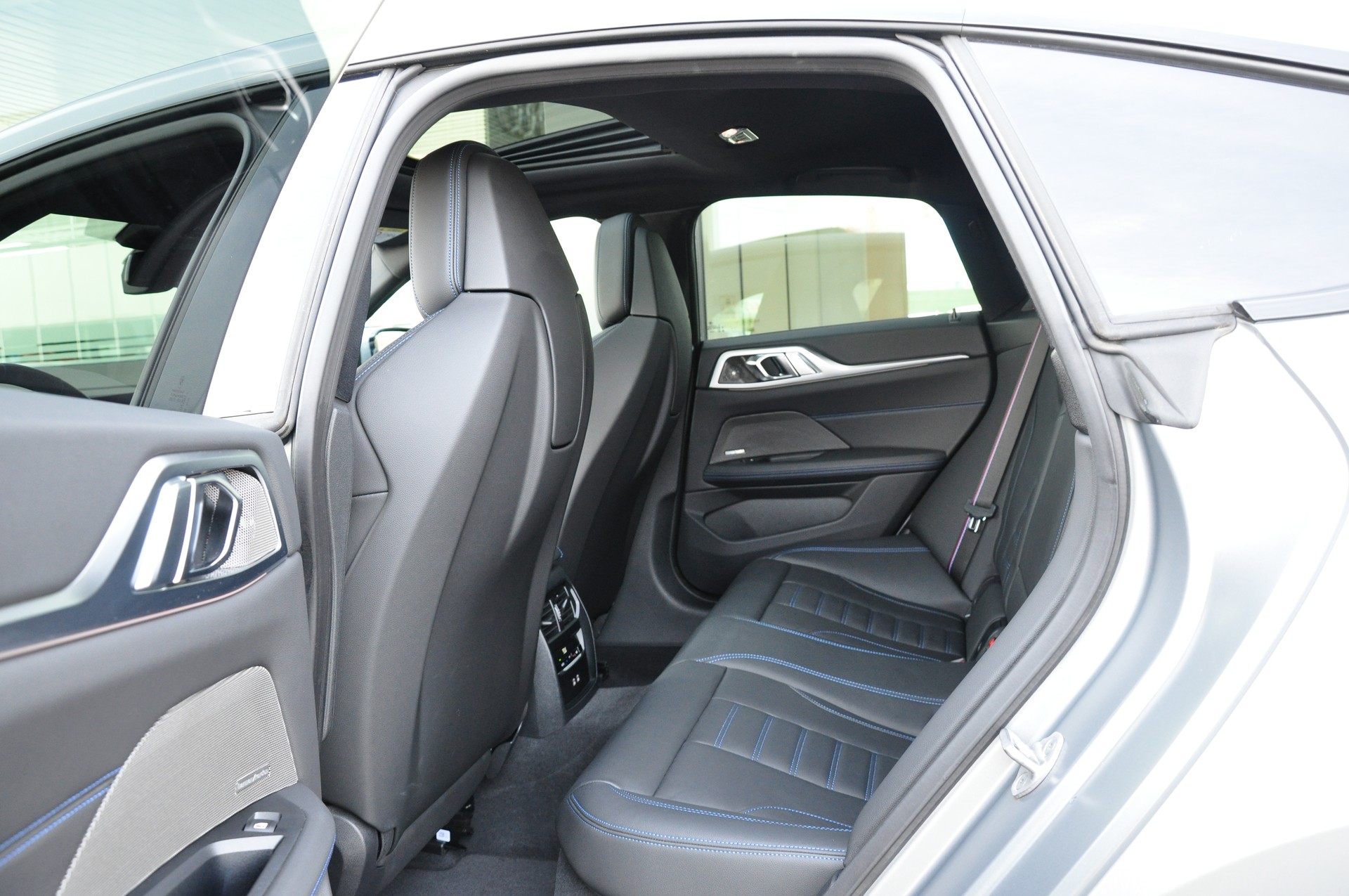 BMW 420d xDrive 48V Gran Coupé M Sport Pro Steptronic-image-15