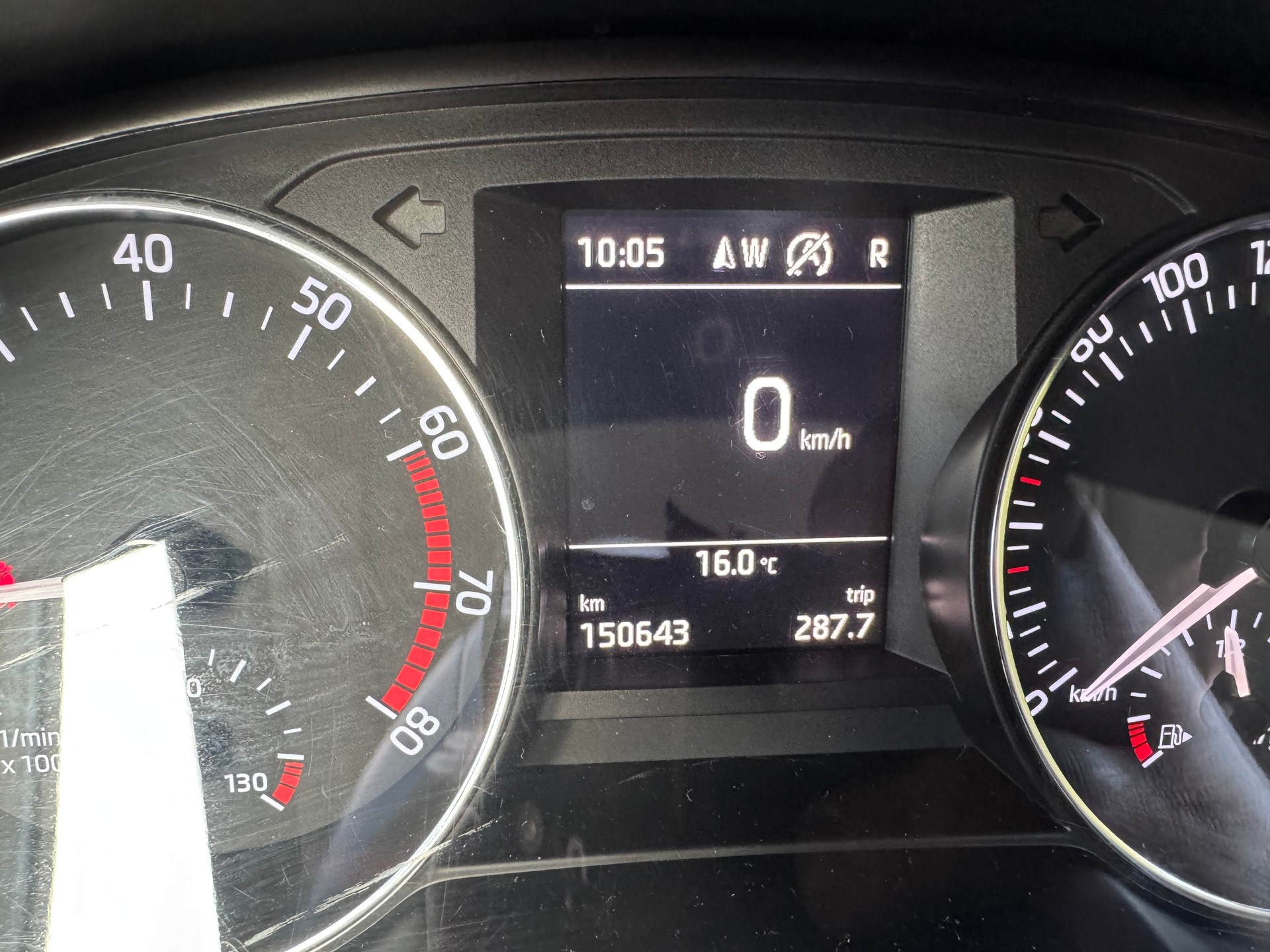 SKODA Fabia 1.2 TSI Swiss Joy DSG-image-10