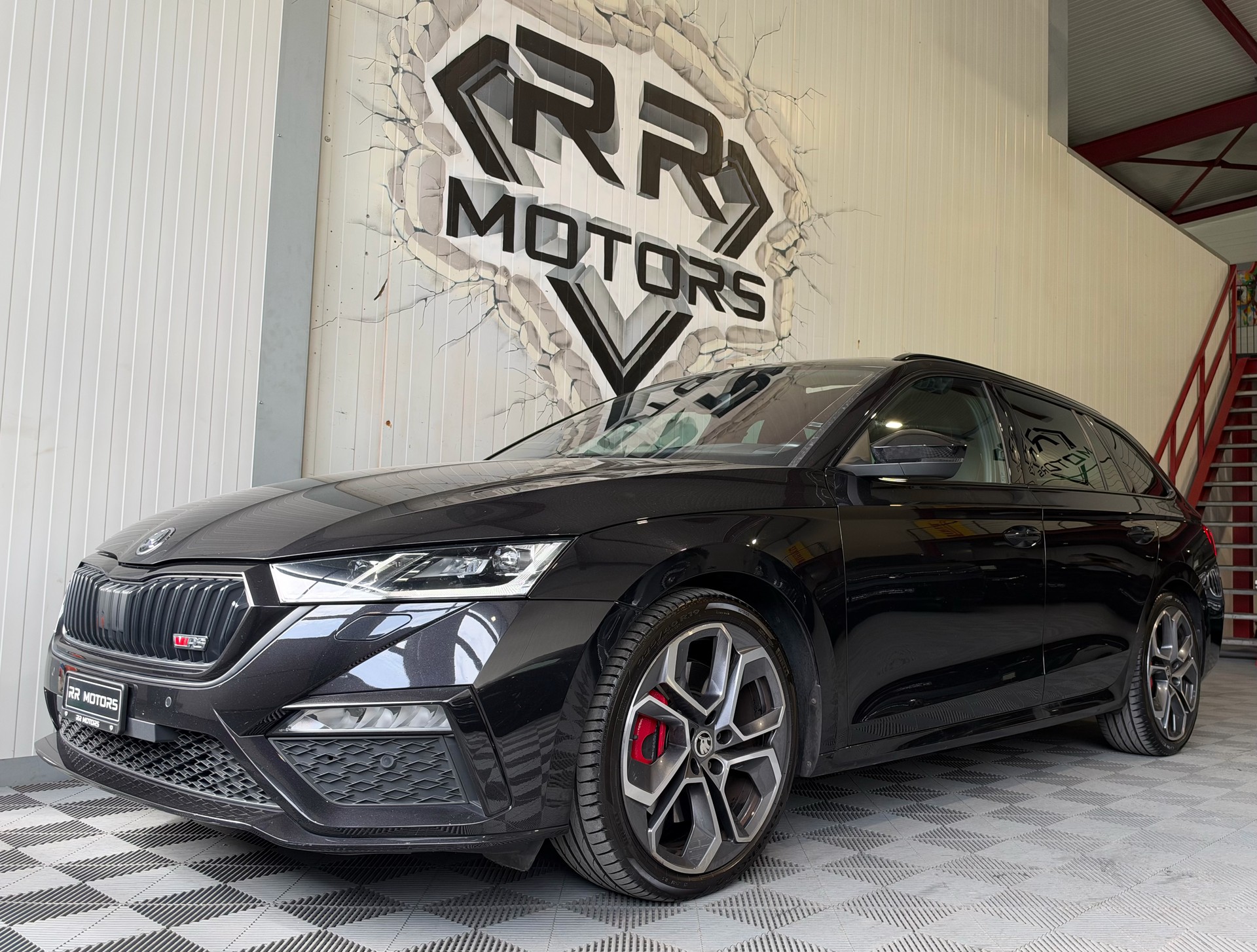 SKODA Octavia Combi 2.0 TSI DSG RS-image-0