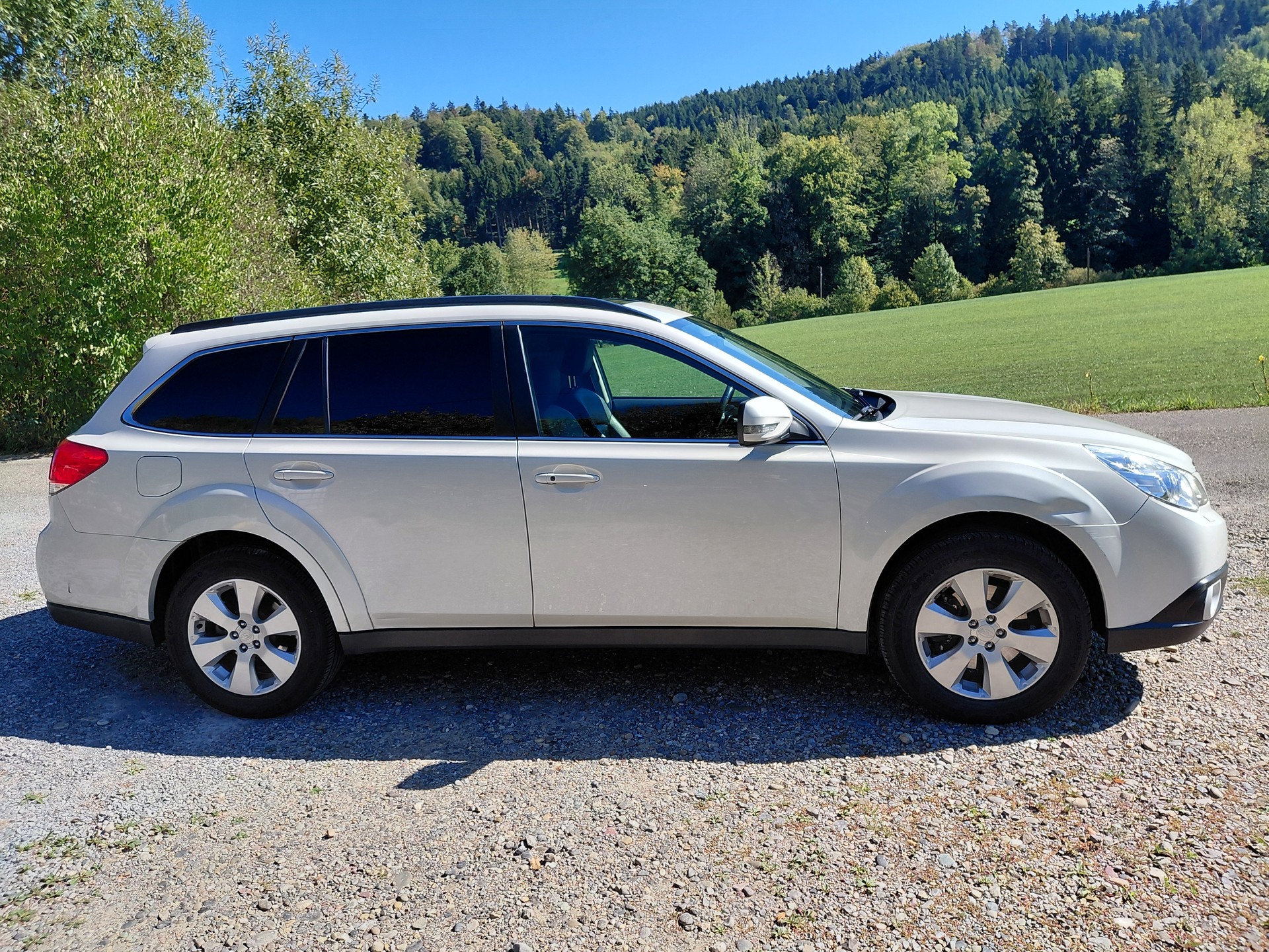 SUBARU 3.6 R Executive-image-1