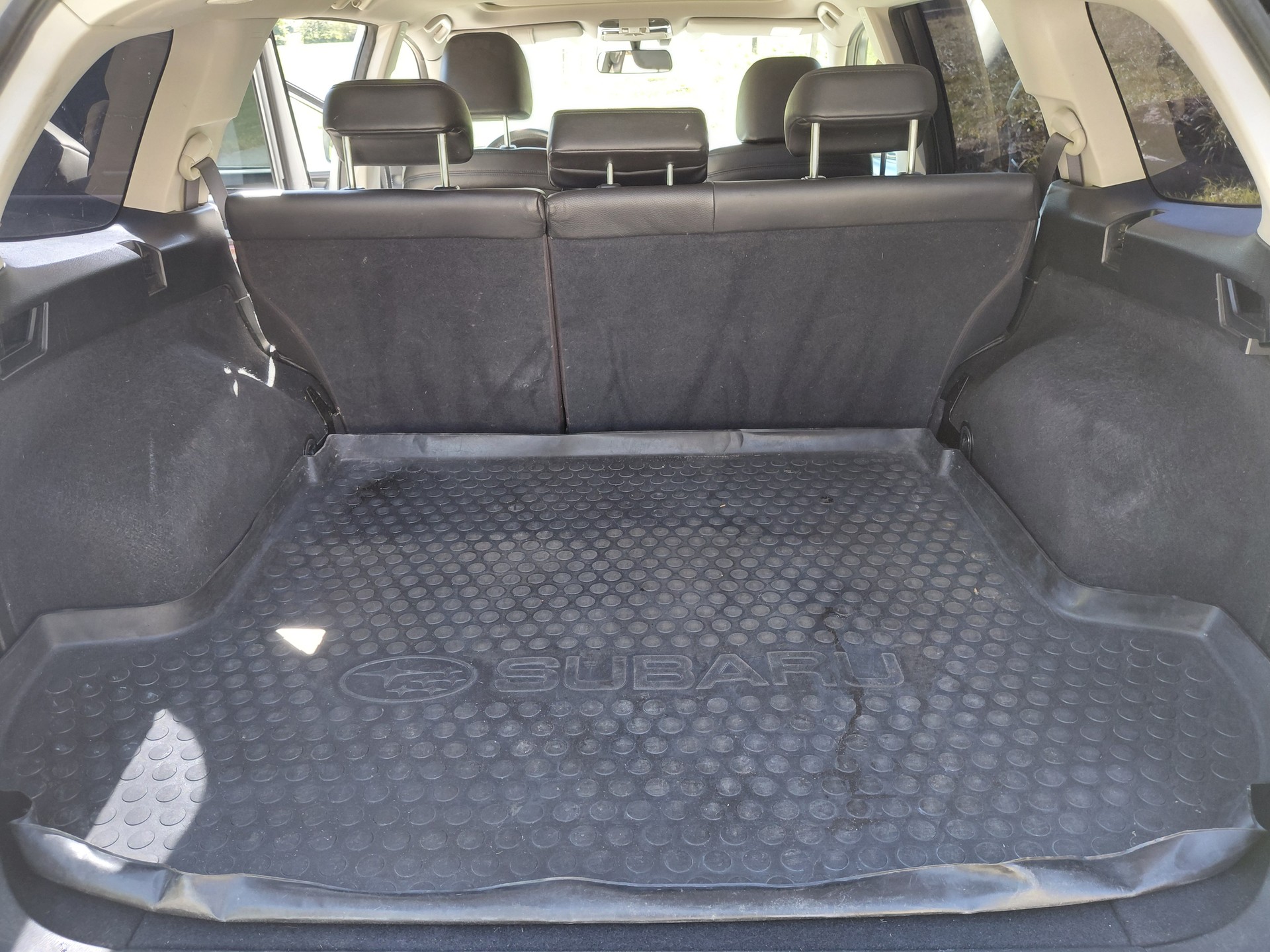 SUBARU 3.6 R Executive-image-6