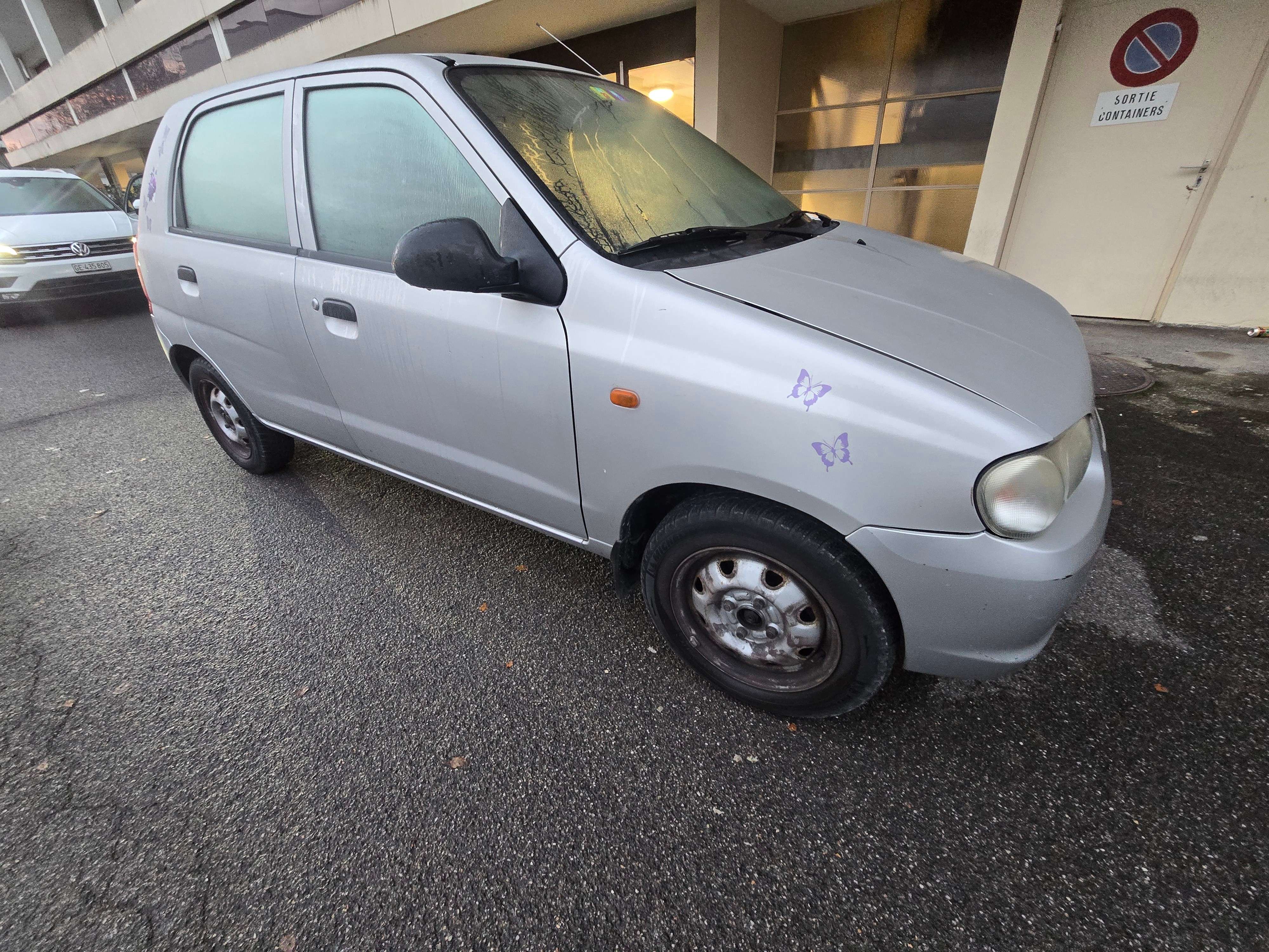 Car photo