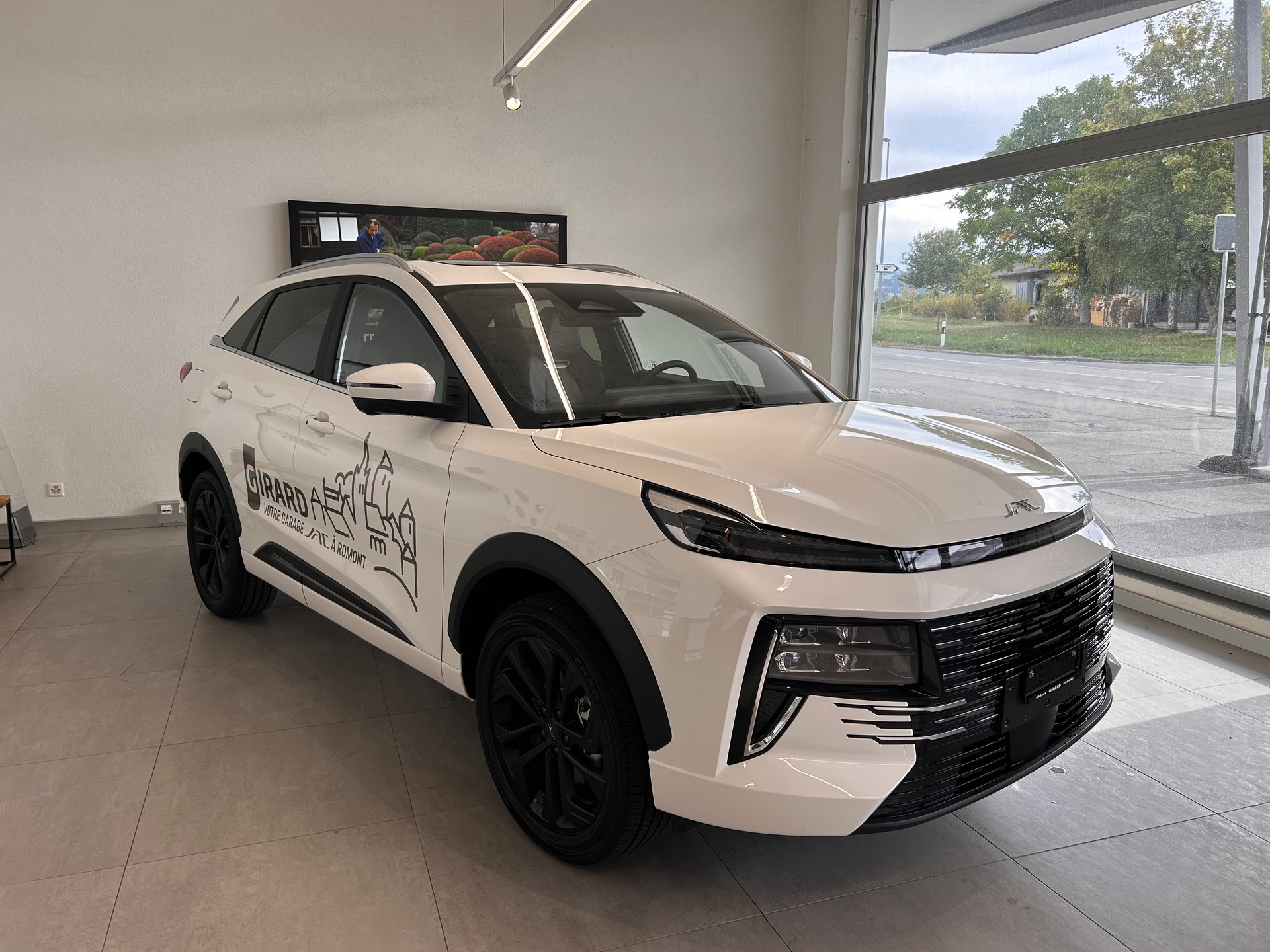 JAC JS6 1.5 PHEV-image-1