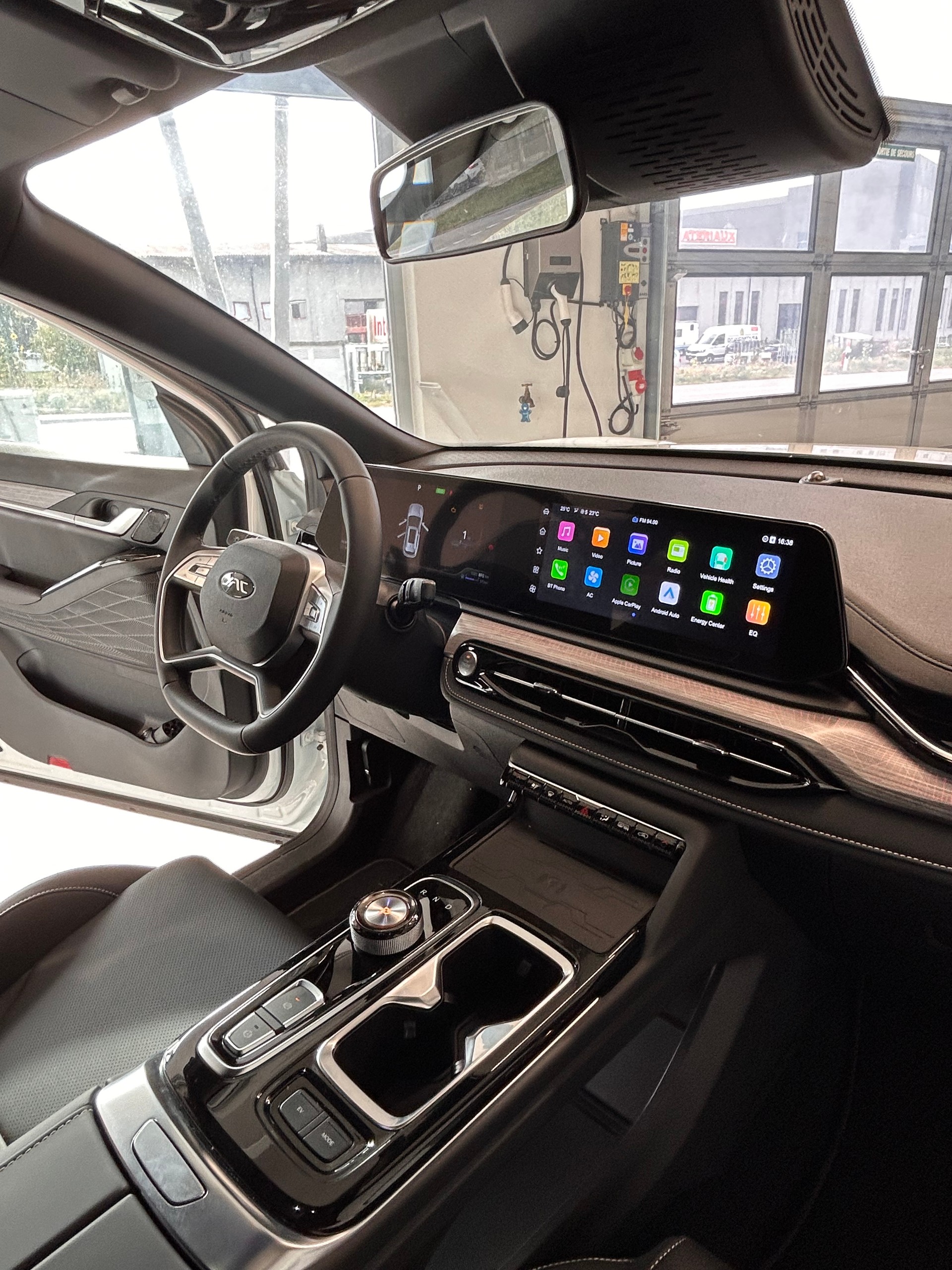 JAC JS6 1.5 PHEV-image-4