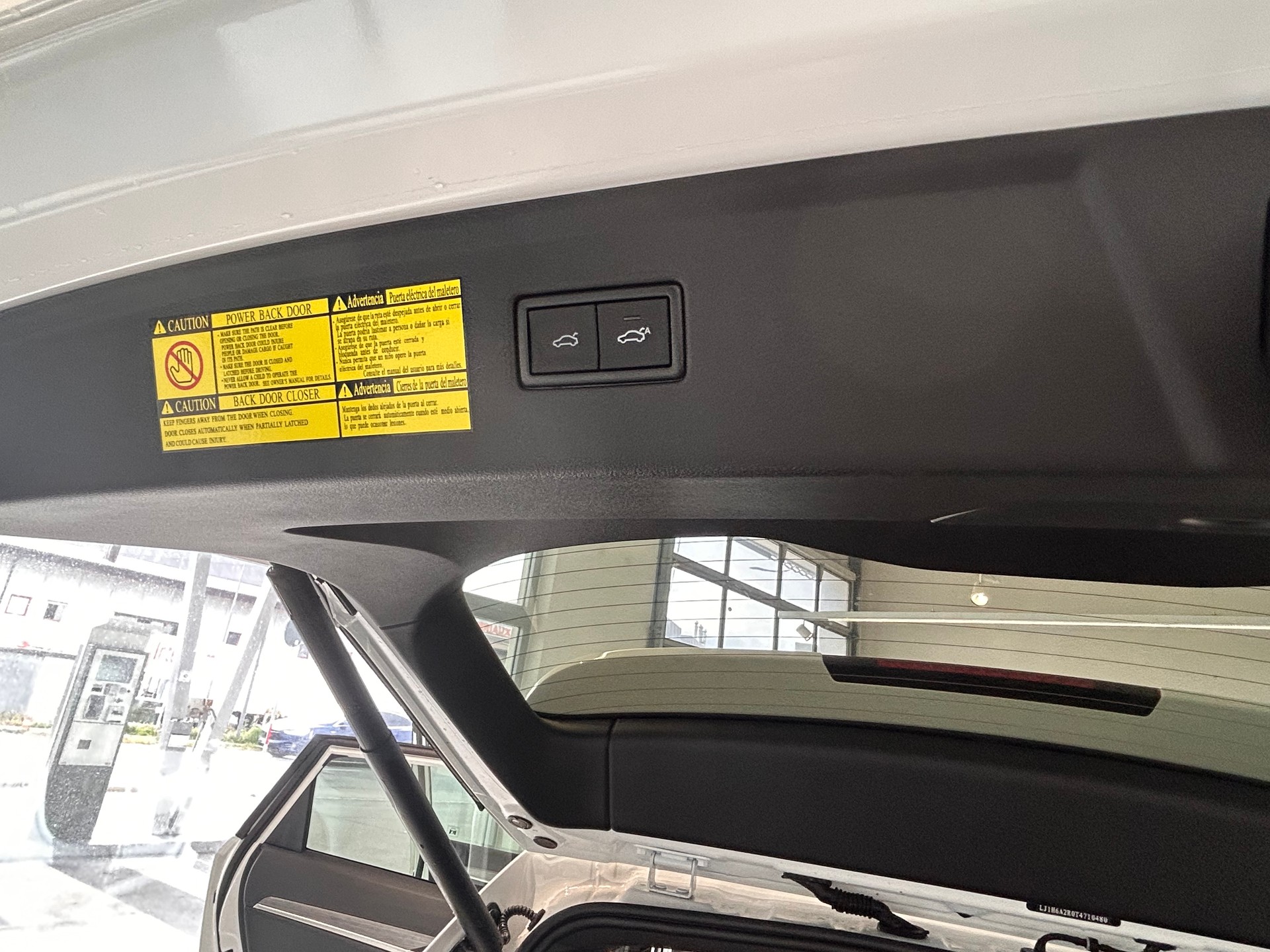 JAC JS6 1.5 PHEV-image-10