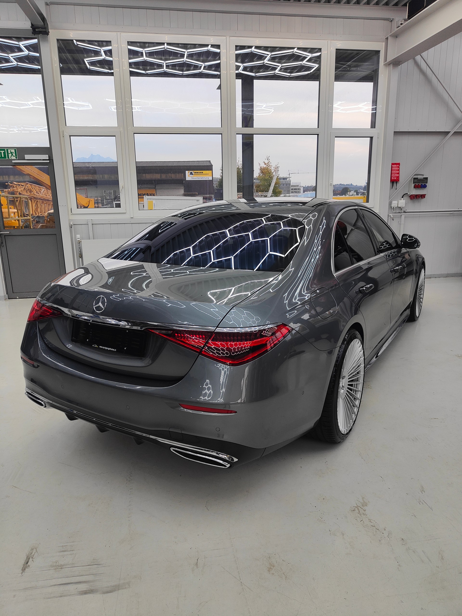 MERCEDES-BENZ S 350 d 4Matic AMG Line 9G-Tronic-image-4