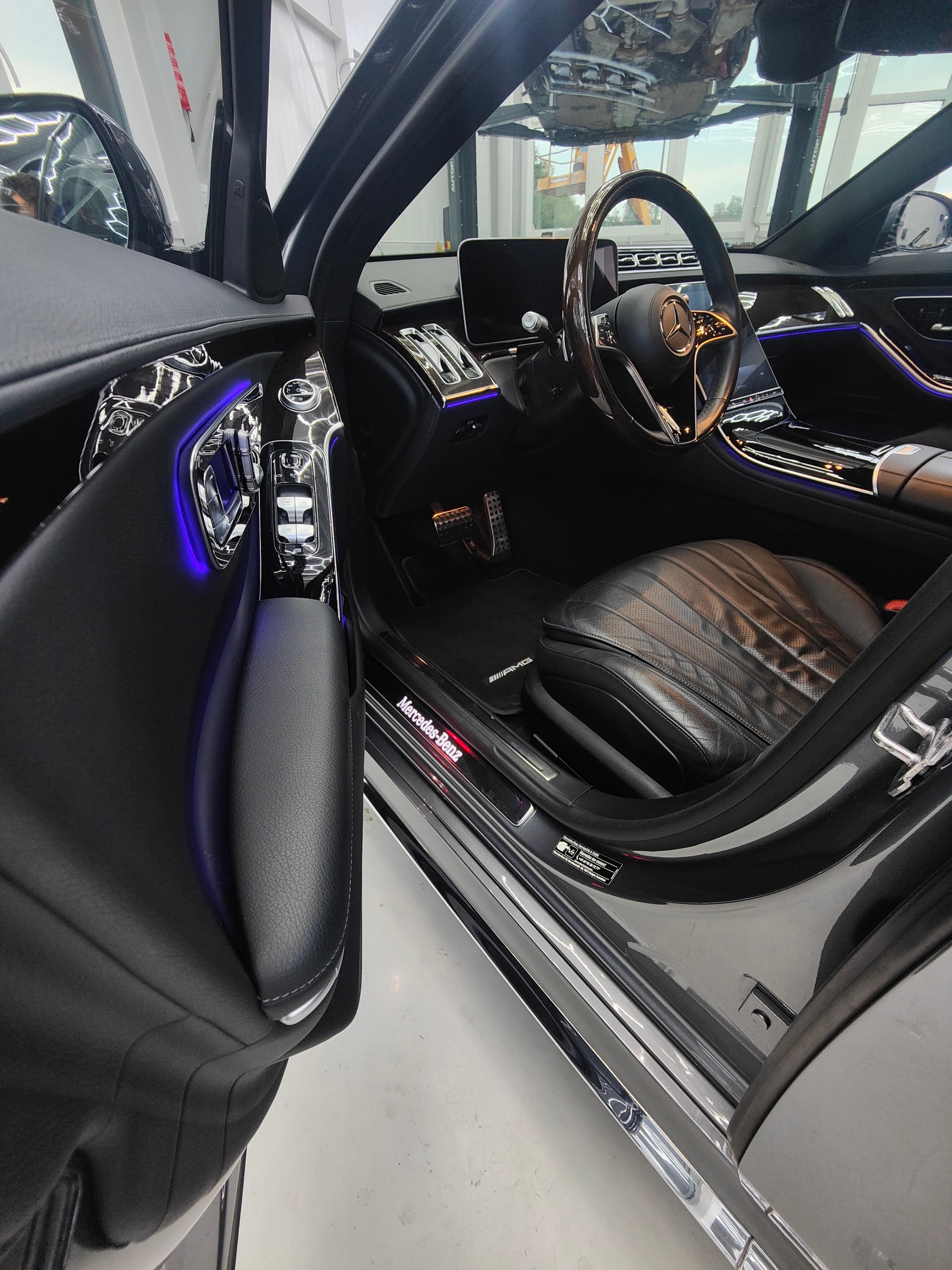 MERCEDES-BENZ S 350 d 4Matic AMG Line 9G-Tronic-image-12