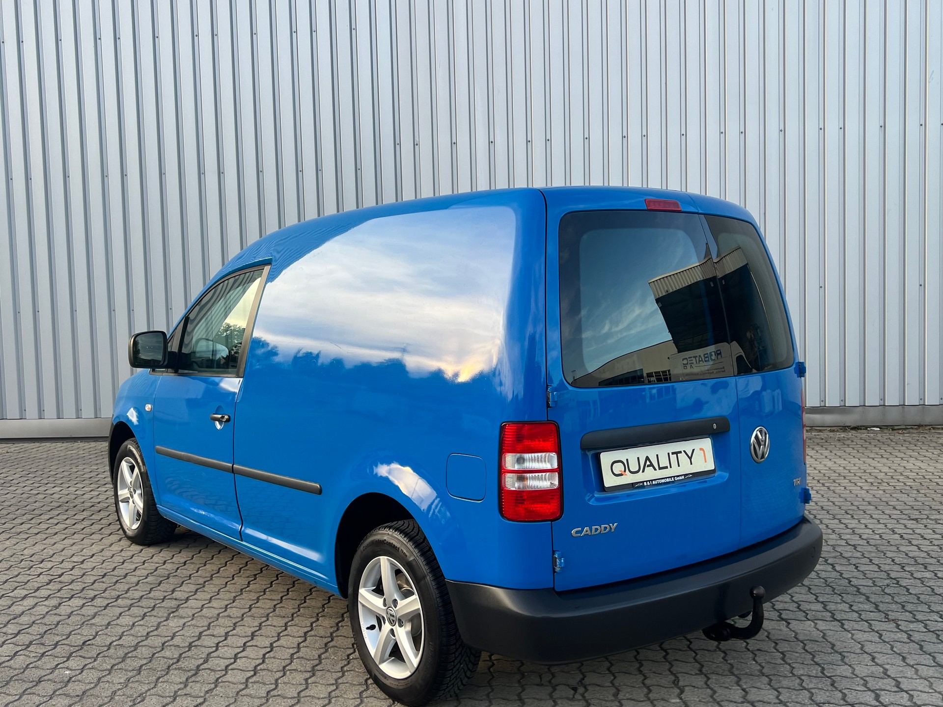 VW Caddy 1.6 TDI DSG-image-5