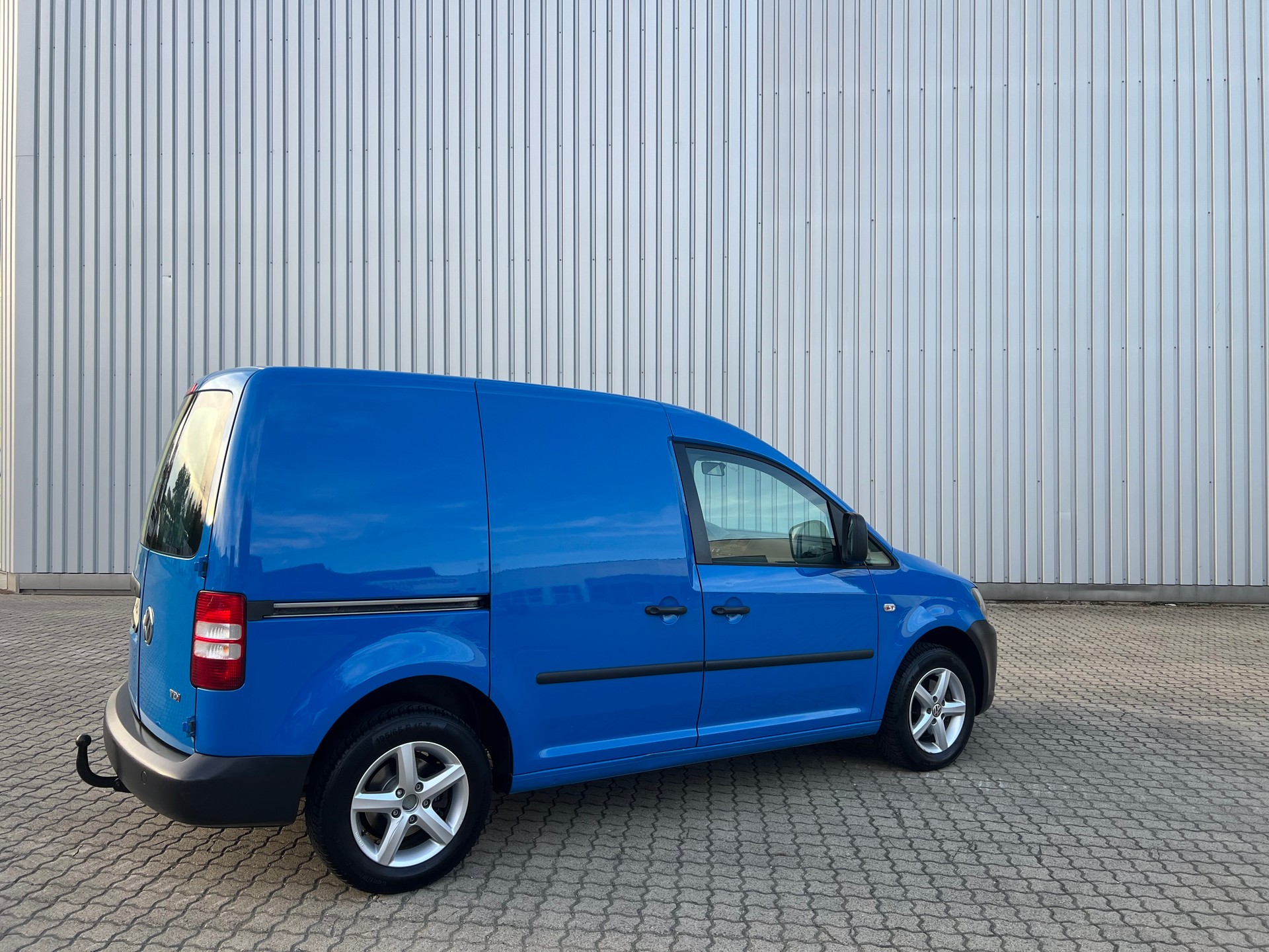 VW Caddy 1.6 TDI DSG-image-6