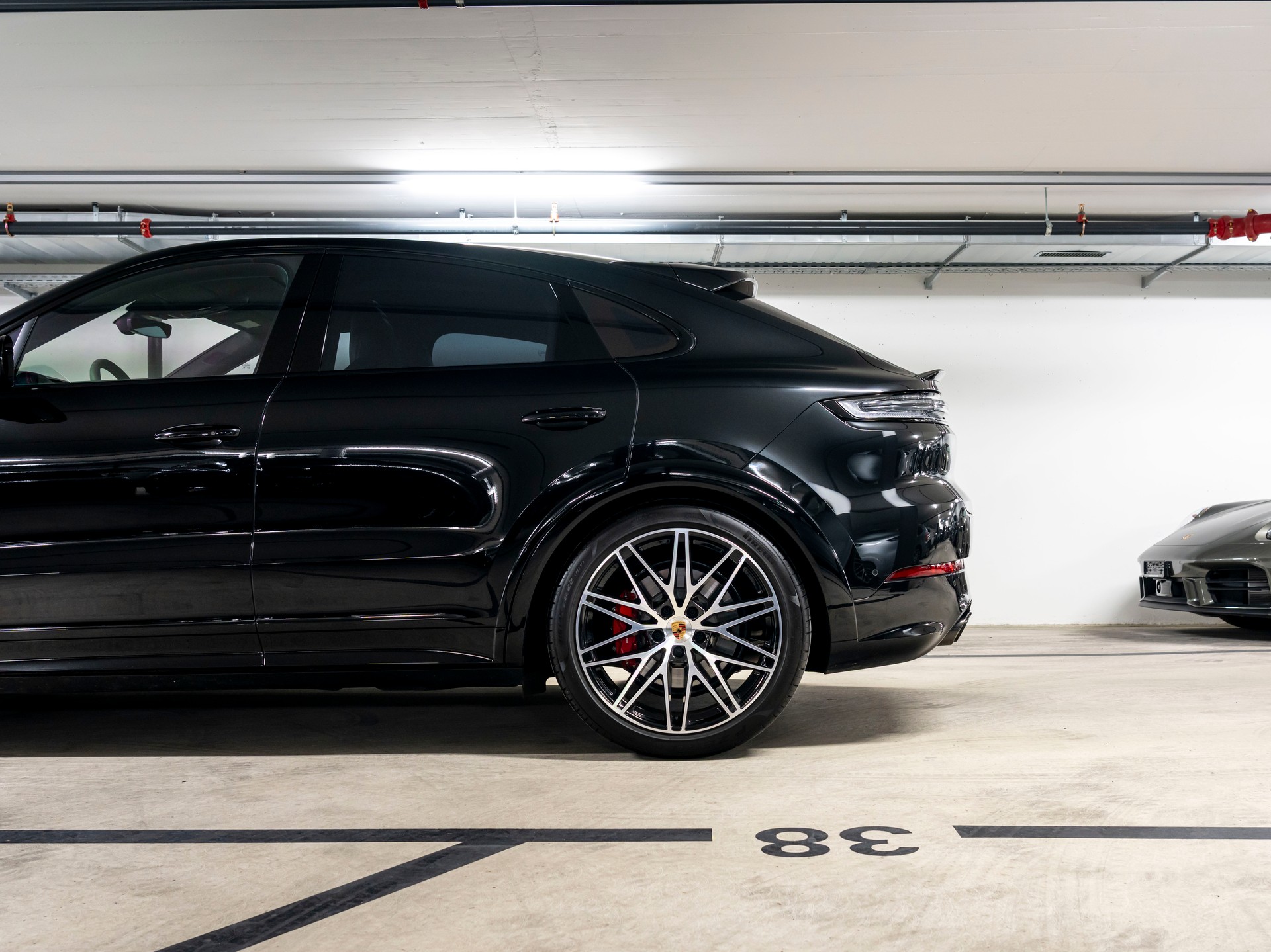 PORSCHE Cayenne Coupé GTS Tiptronic-image-8
