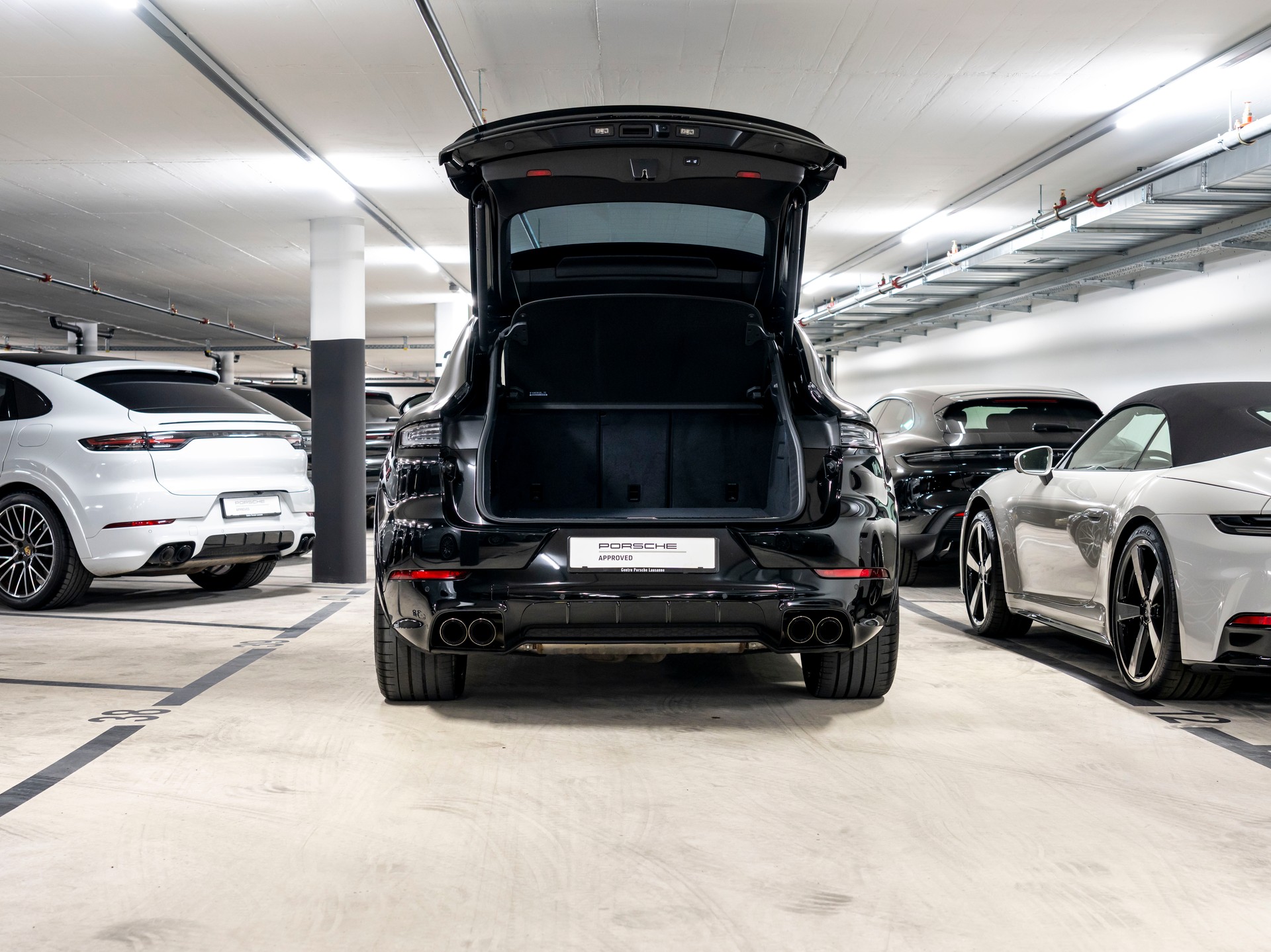 PORSCHE Cayenne Coupé GTS Tiptronic-image-5