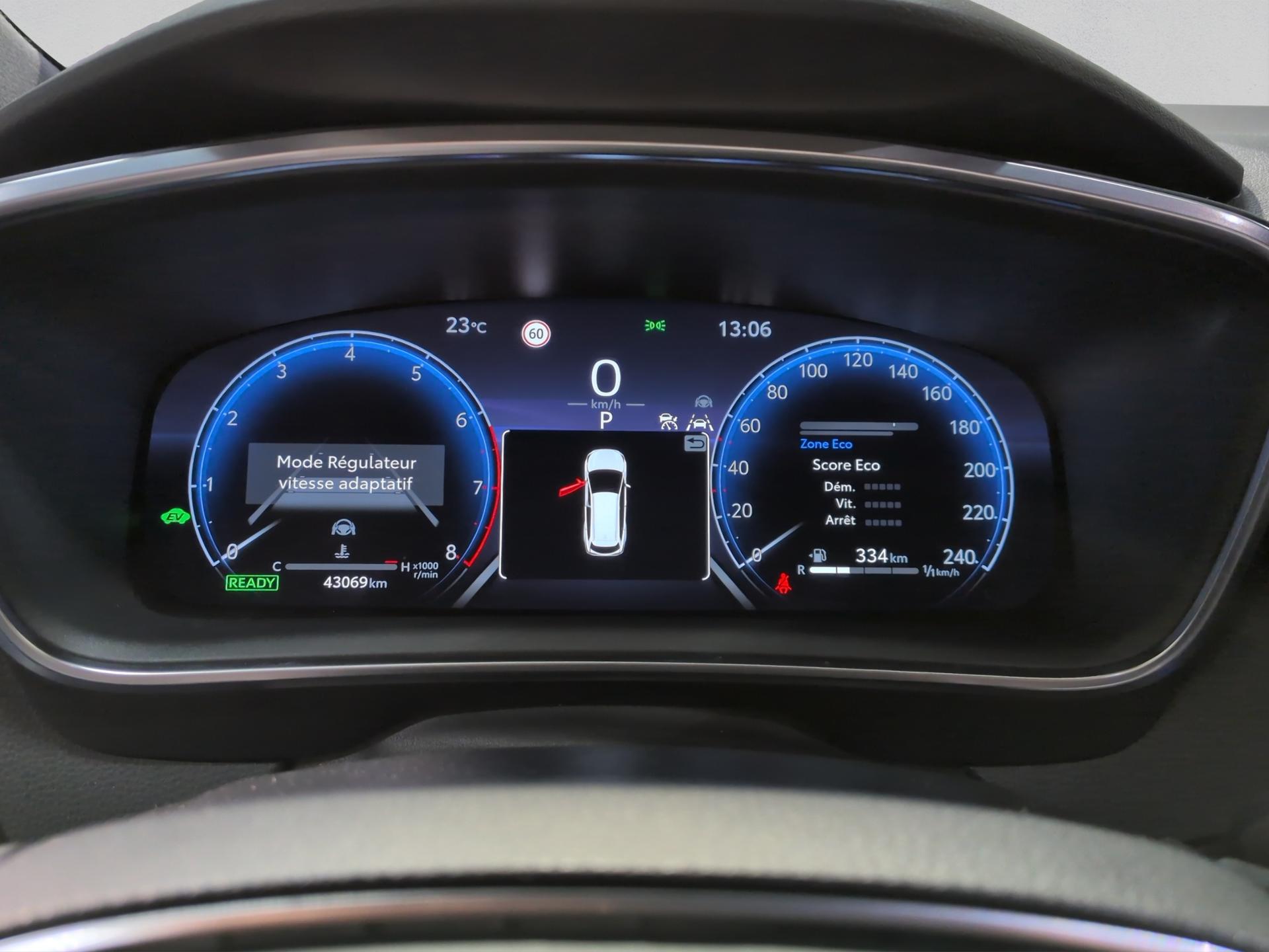 TOYOTA Corolla Touring Sports 2.0 HSD Trend e-CVT-image-10