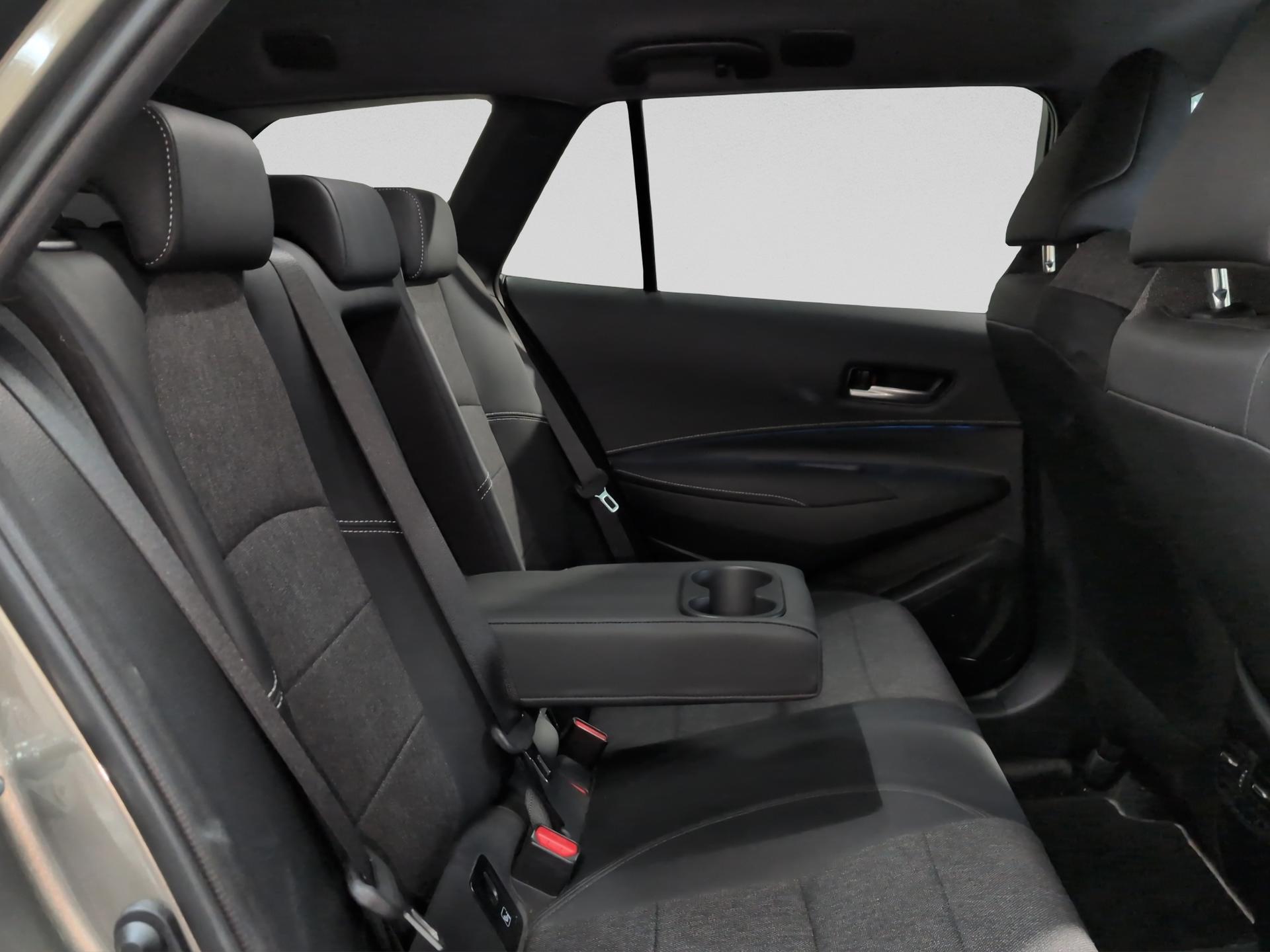 TOYOTA Corolla Touring Sports 2.0 HSD Trend e-CVT-image-22