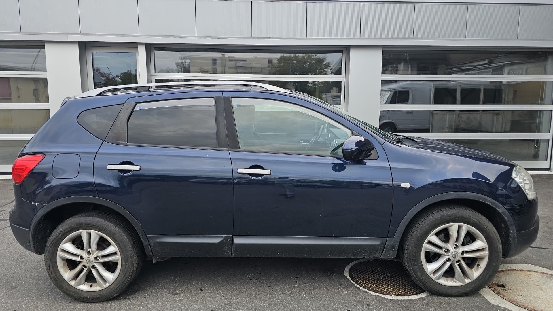 NISSAN Qashqai 2.0 4WD i-Way-image-4
