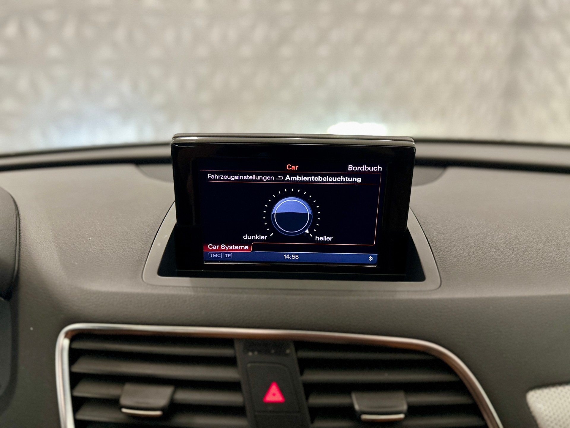 AUDI Q3 2.0 TFSI quattro S-tronic-image-20