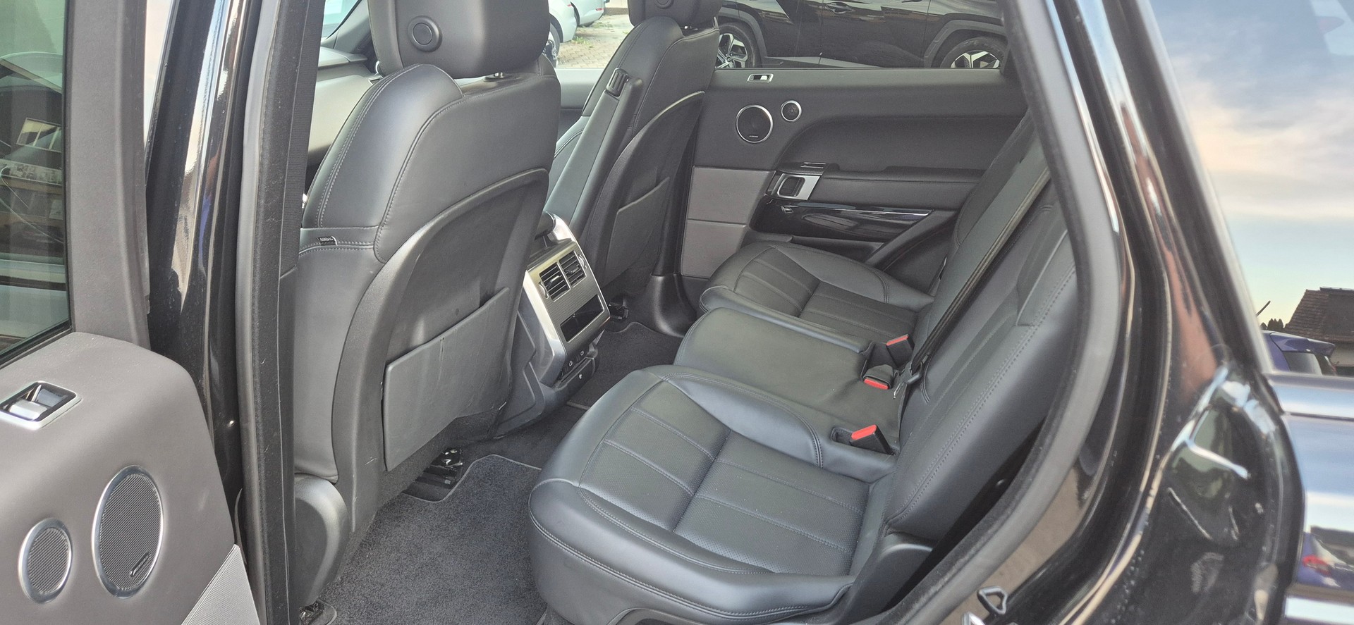 LAND ROVER Range Rover Sport P400e 2.0 I4 PHEV HSE Dynamic Aut.-image-8