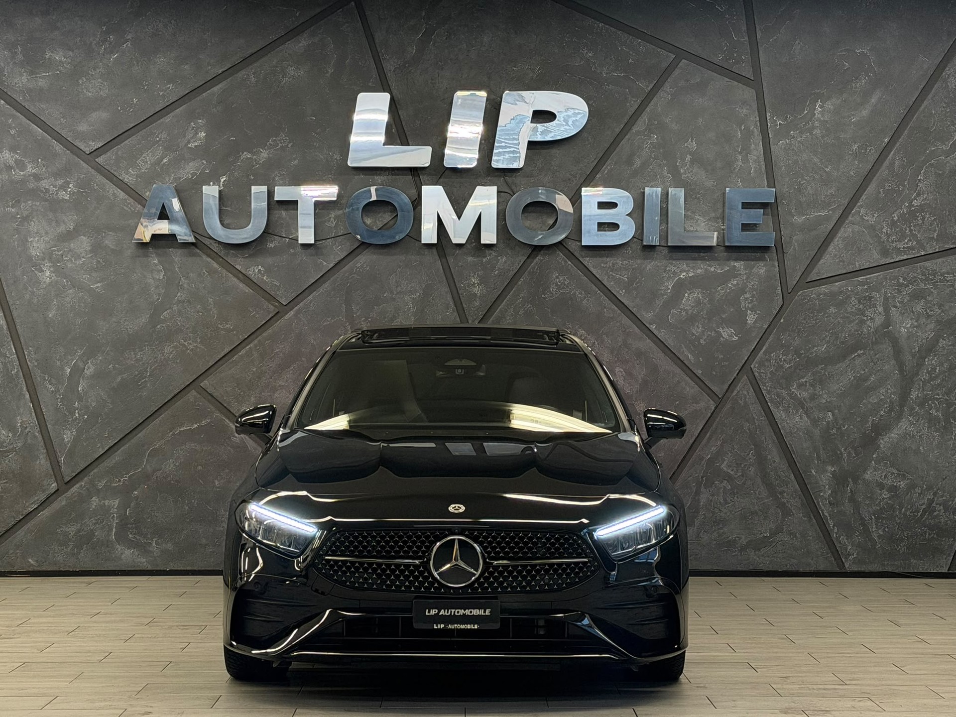 MERCEDES-BENZ A 250 4Matic 8G-DCT-image-1