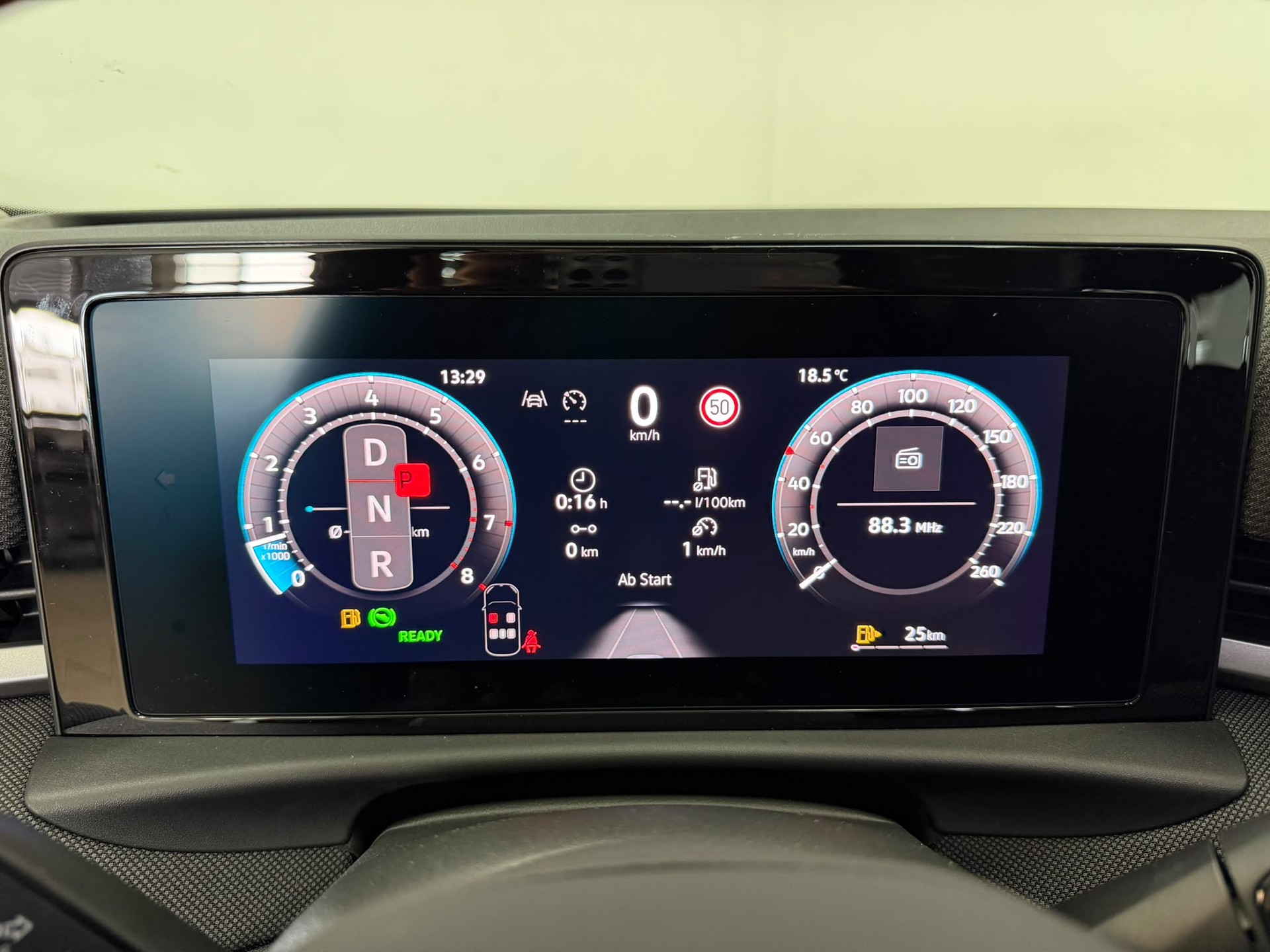 VW T-Roc 1.5 eTSI mHEV Trend DSG-image-10