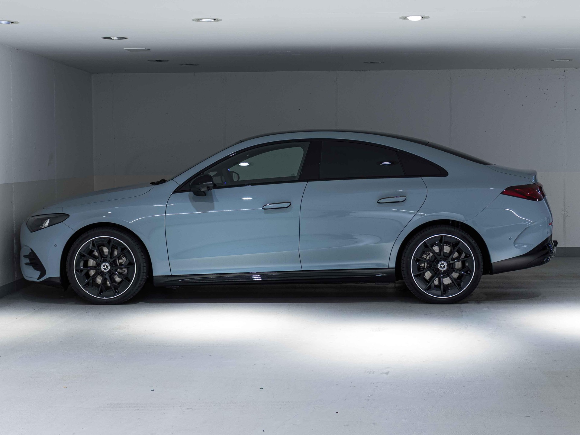 MERCEDES-BENZ CLA 350 4MATIC EQ-image-4