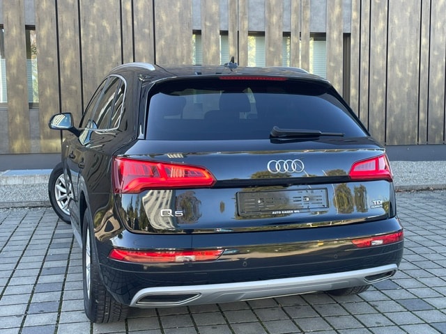 AUDI Q5 2.0 TDI sport quattro S-tronic-image-11