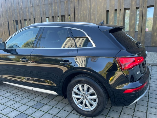 AUDI Q5 2.0 TDI sport quattro S-tronic-image-8