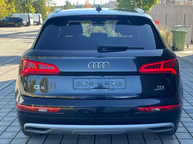 AUDI Q5 2.0 TDI sport quattro S-tronic-image-9