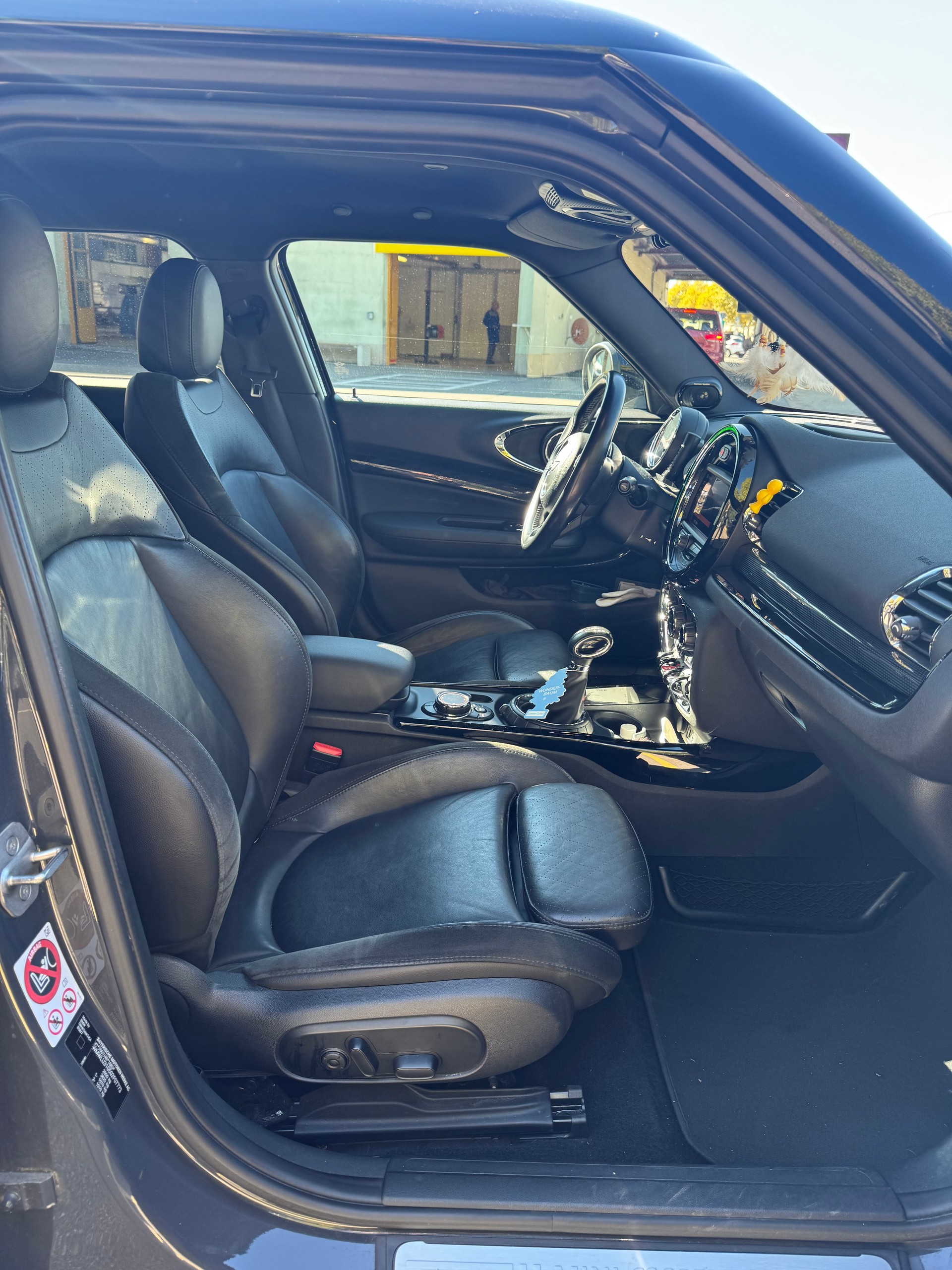 MINI Clubman Cooper S ALL4-image-11
