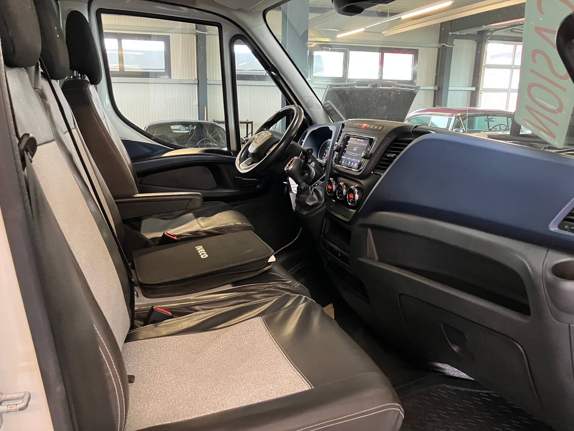 IVECO 35S21 HA8D AUTOMATIK 210 PS-image-12