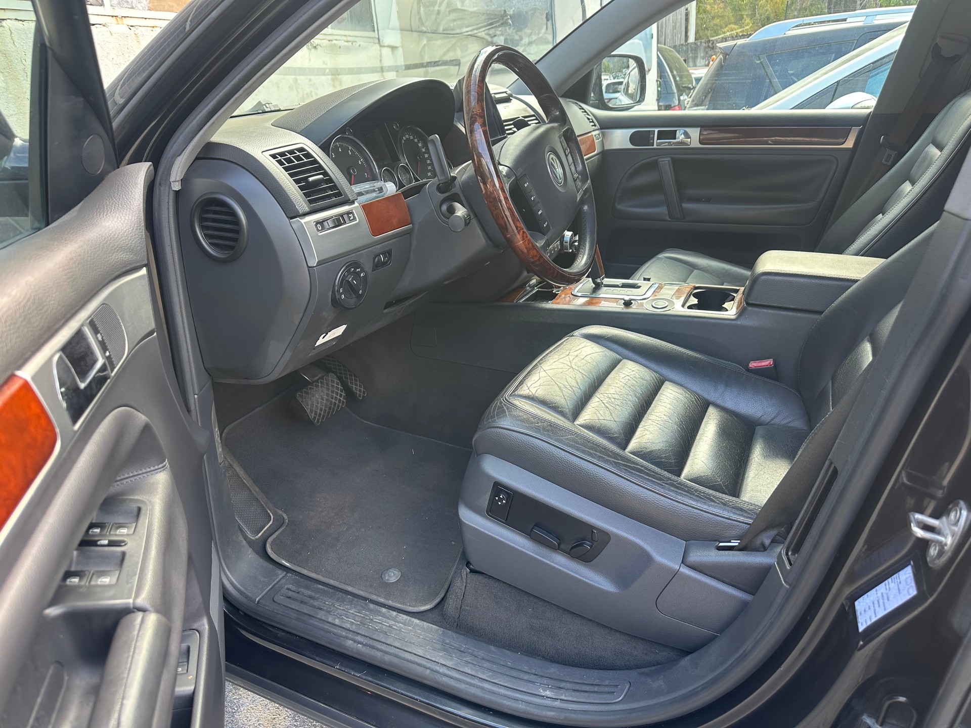 VW Touareg 3.2 V6-image-8