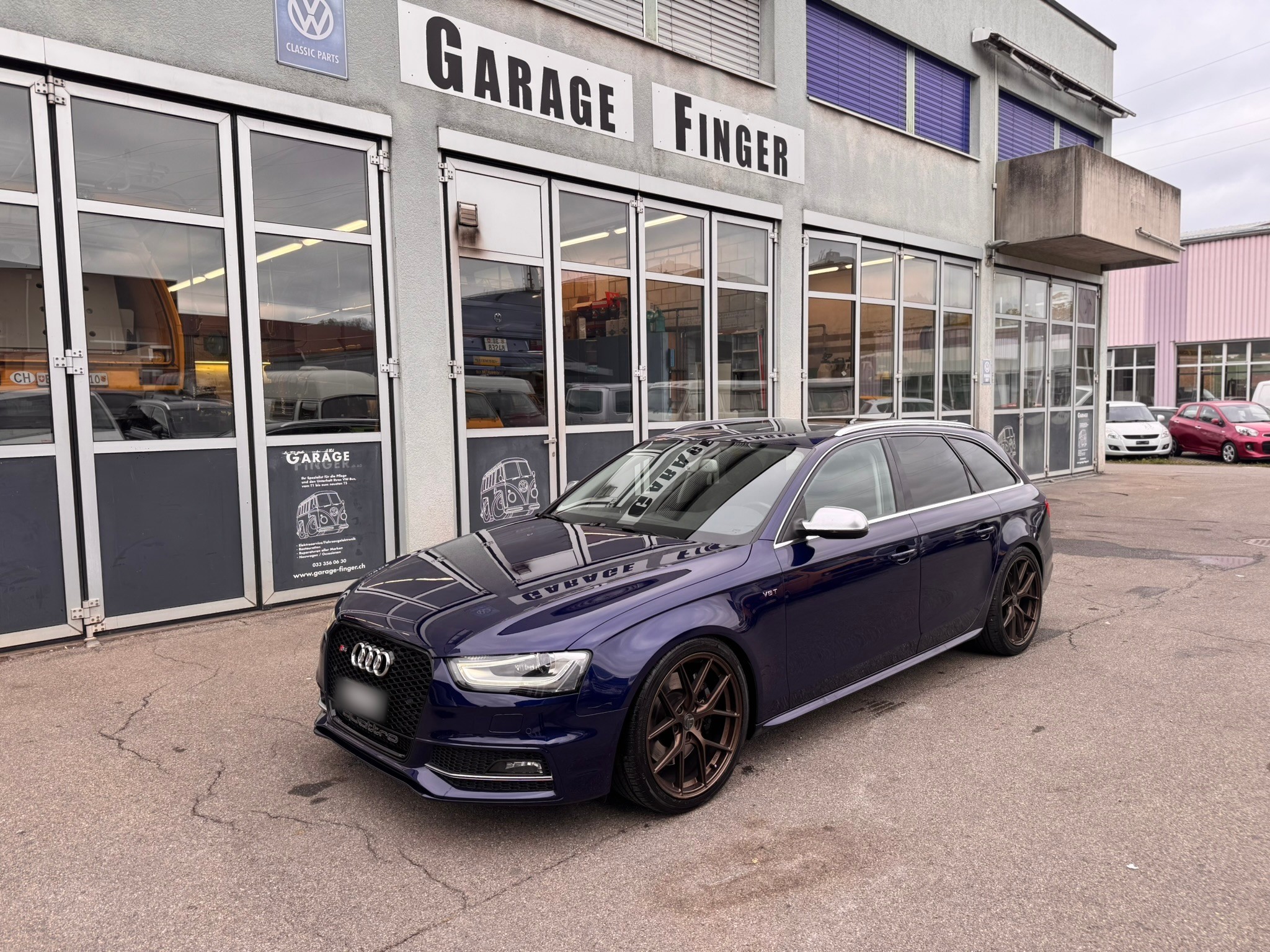 Car photo