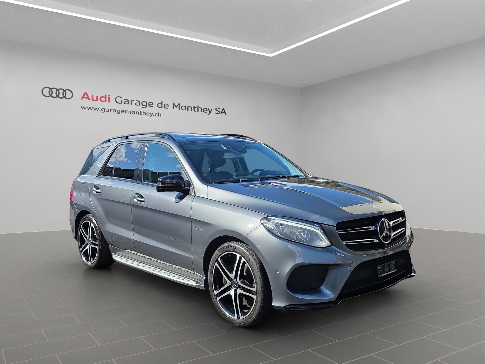MERCEDES-BENZ GLE 43 AMG Executive 4Matic 9G-Tronic-image-2