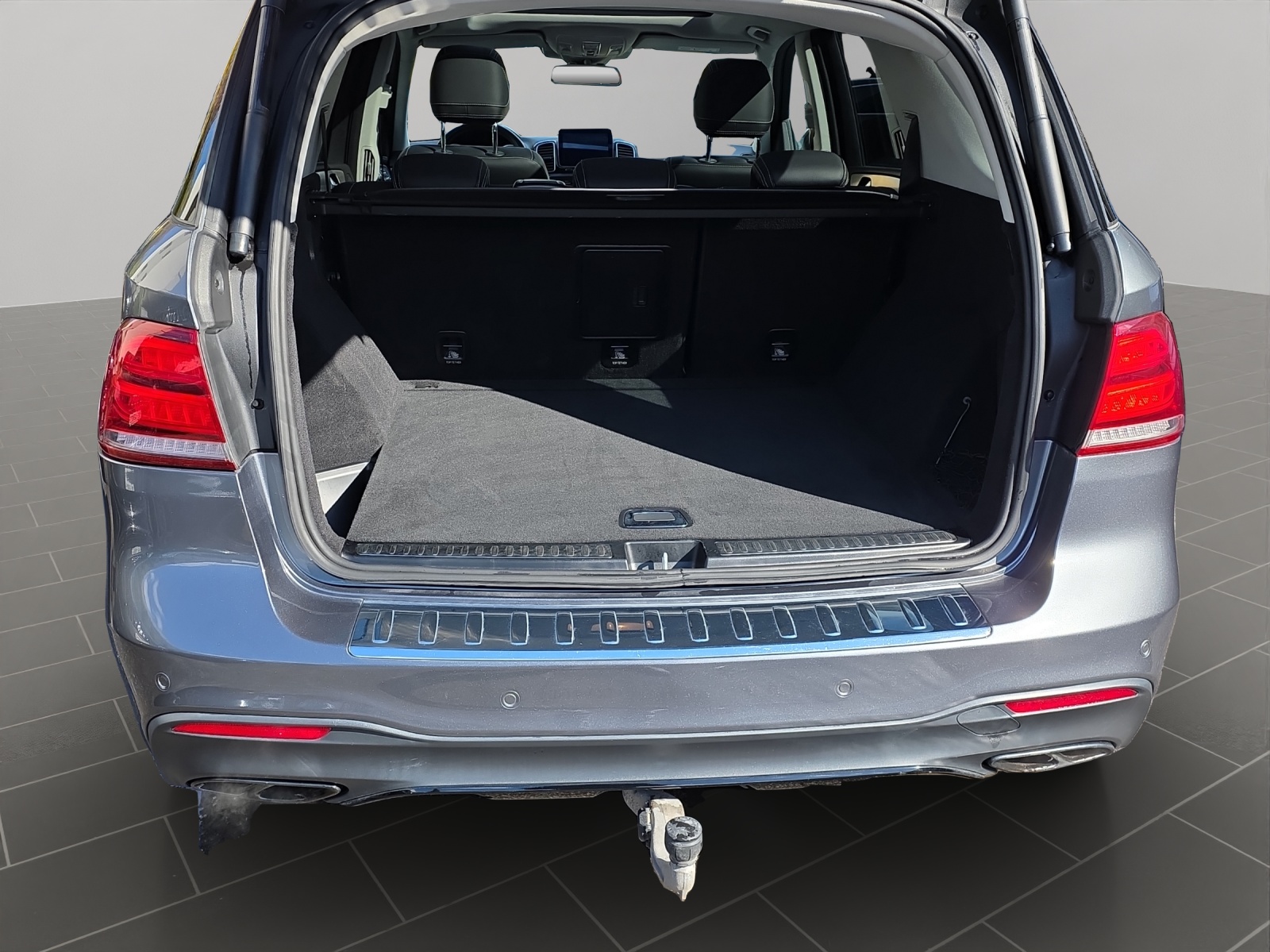 MERCEDES-BENZ GLE 43 AMG Executive 4Matic 9G-Tronic-image-15