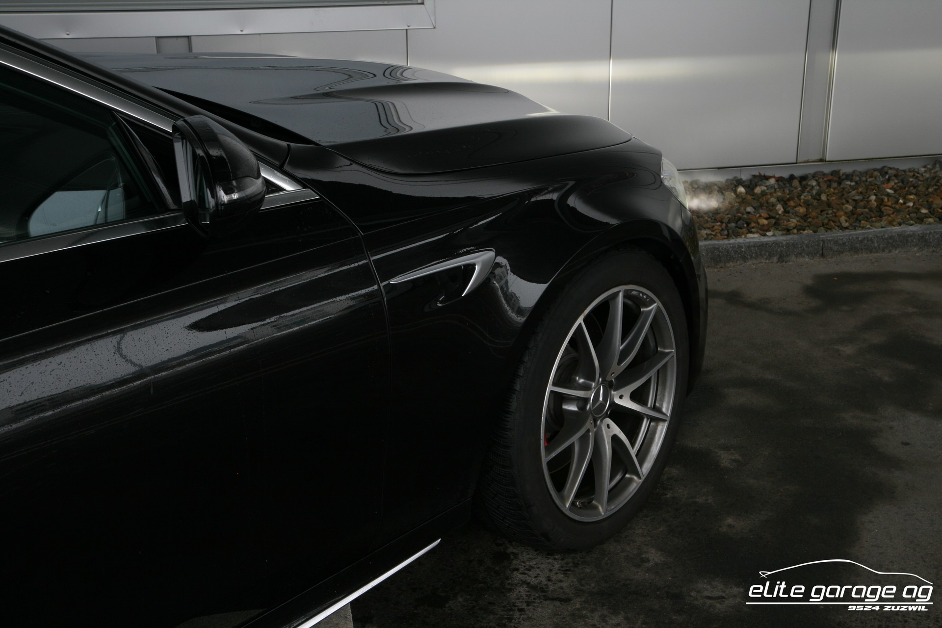 MERCEDES-BENZ E 63 AMG S 4Matic 9G-Tronic AKRAPOVIC-image-9