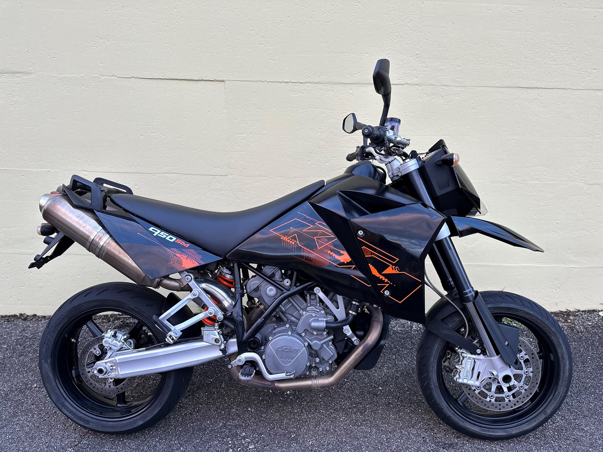 KTM 950 Supermoto-image-0