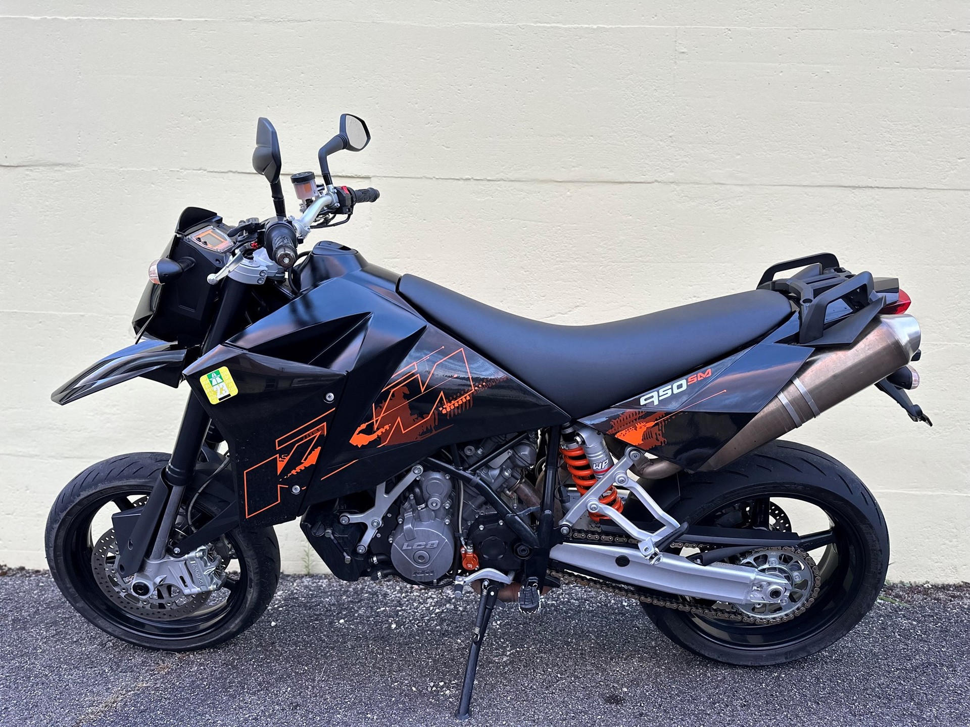 KTM 950 Supermoto-image-4