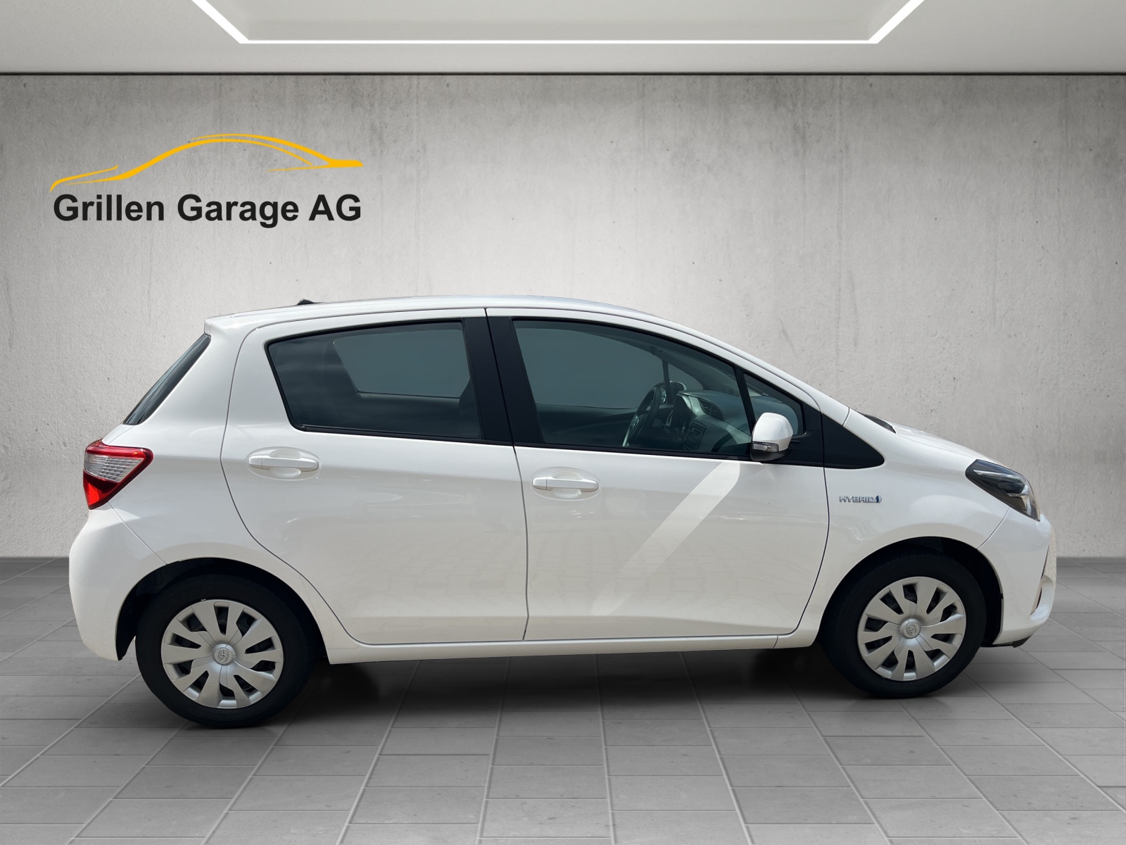 TOYOTA Yaris 1.5 VVT-i HSD Comfort-image-5