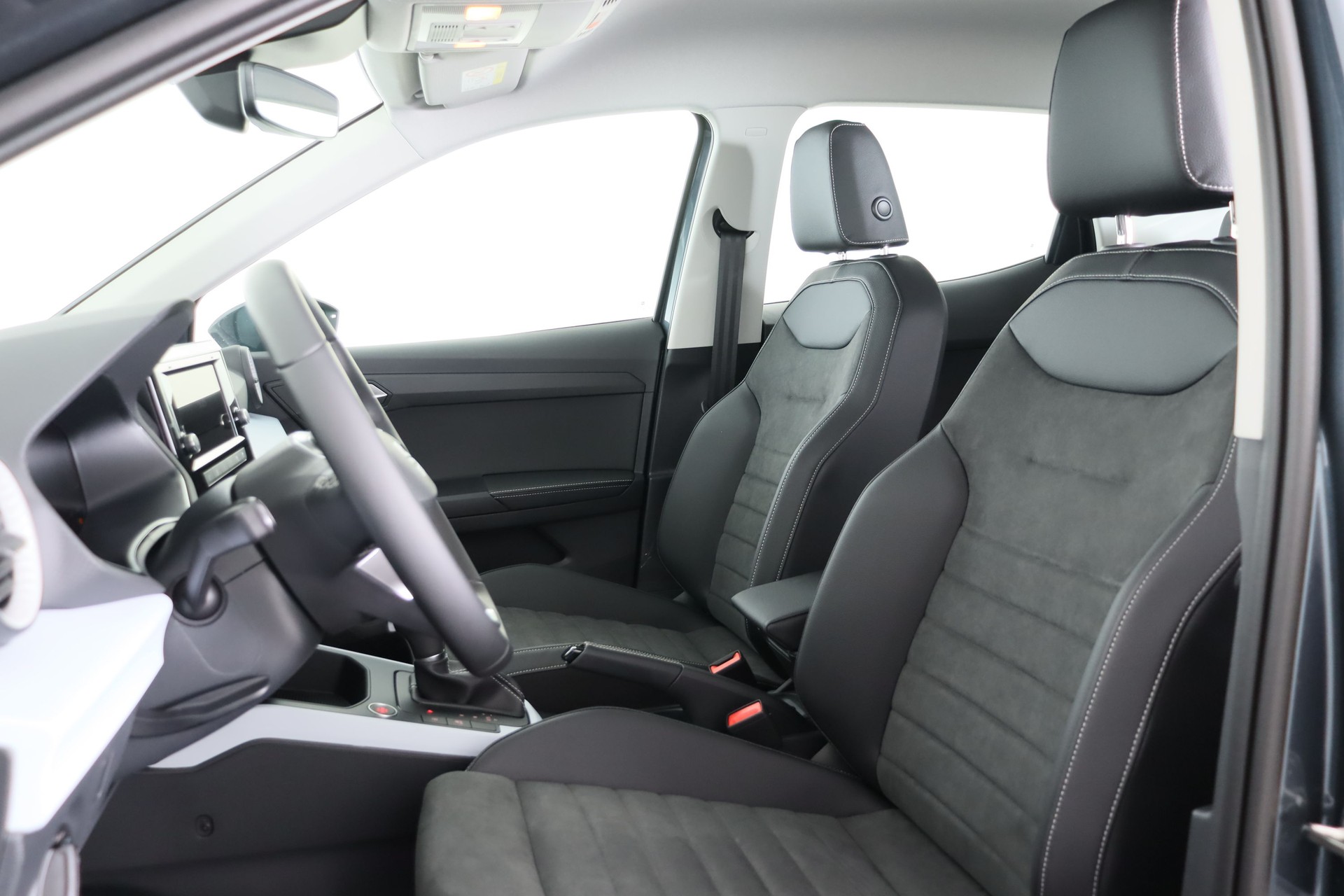 SEAT Arona 1.0 TSI Eco GO DSG-image-15