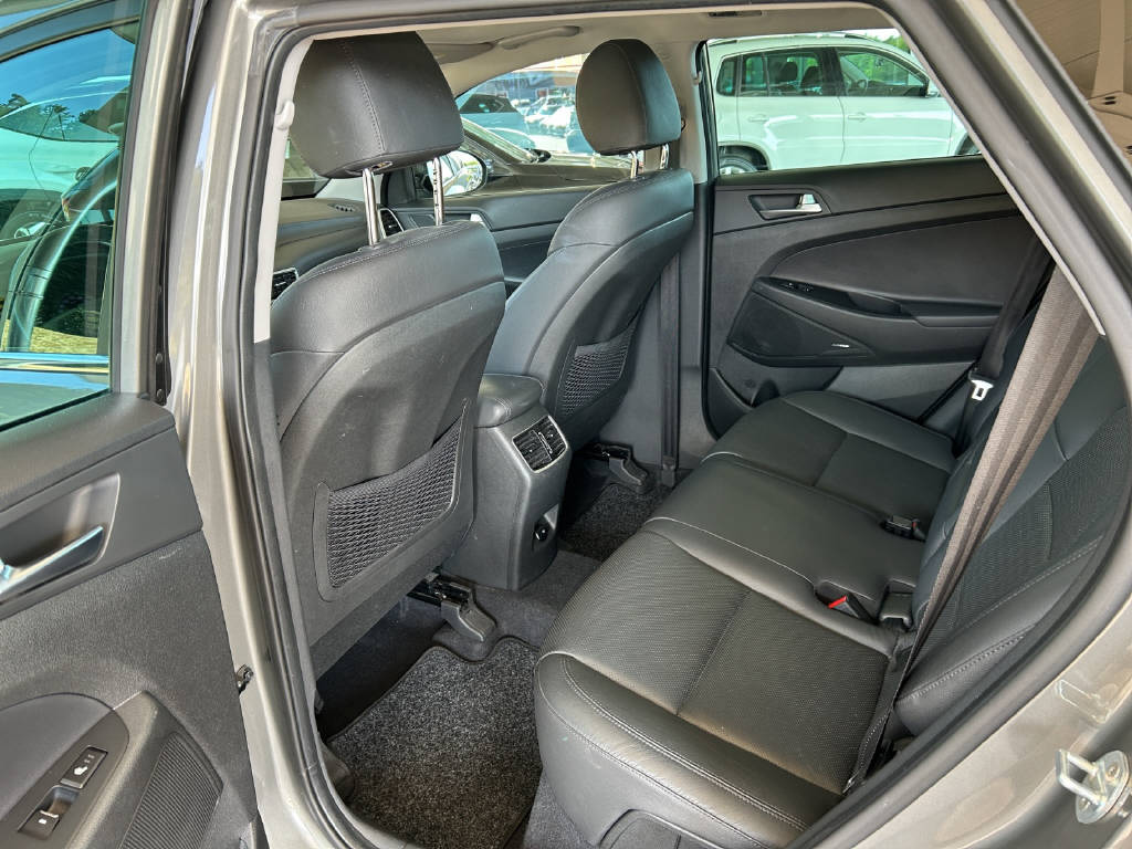 HYUNDAI TUCSON 1.6 CRDi Vertex 4WD-image-9