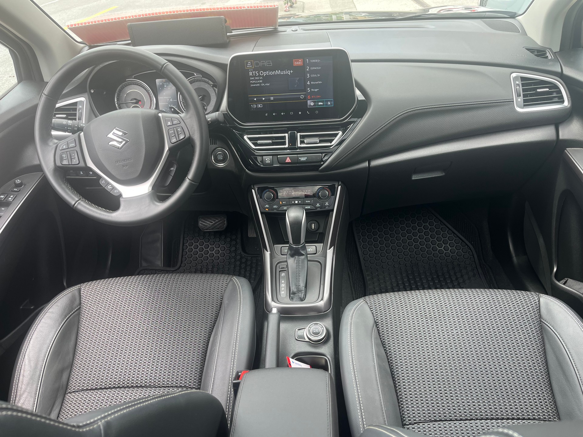 SUZUKI SX4 S-Cross 1.4 16V Compact Top Hybrid 4WD Automatic-image-25