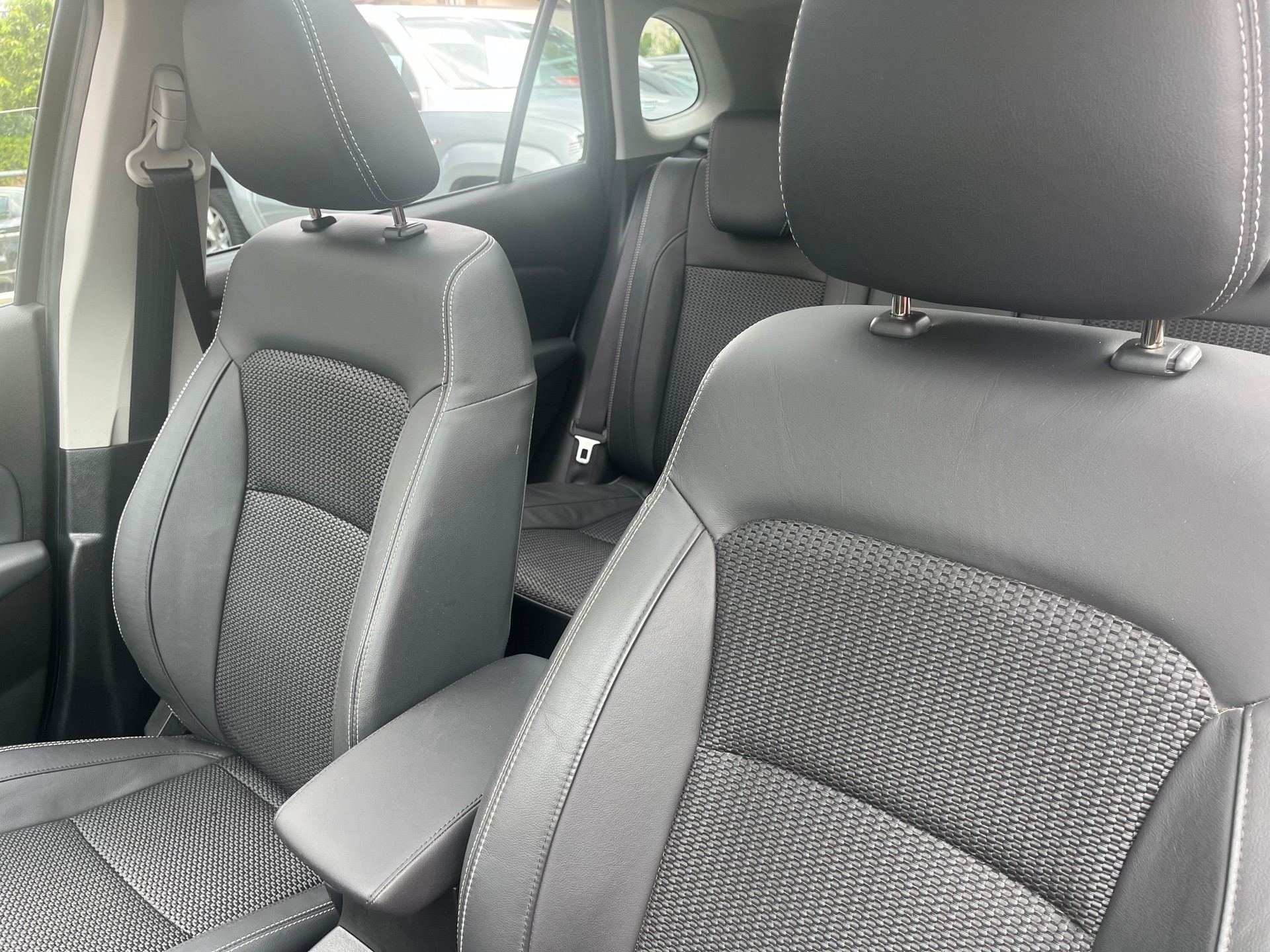 SUZUKI SX4 S-Cross 1.4 16V Compact Top Hybrid 4WD Automatic-image-12